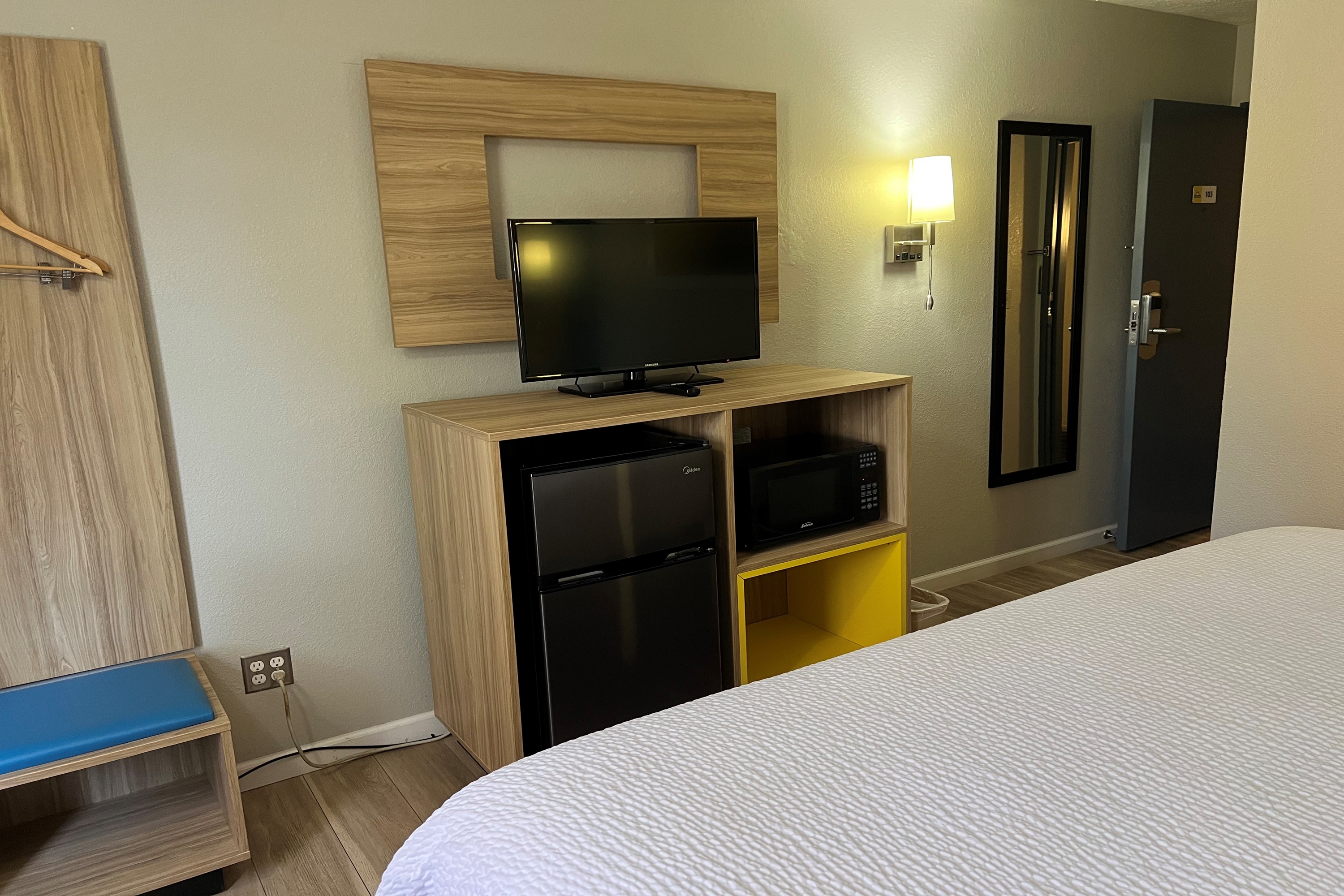 Guest room at the Days Inn by Wyndham Warrensburg in Warrensburg, Missouri