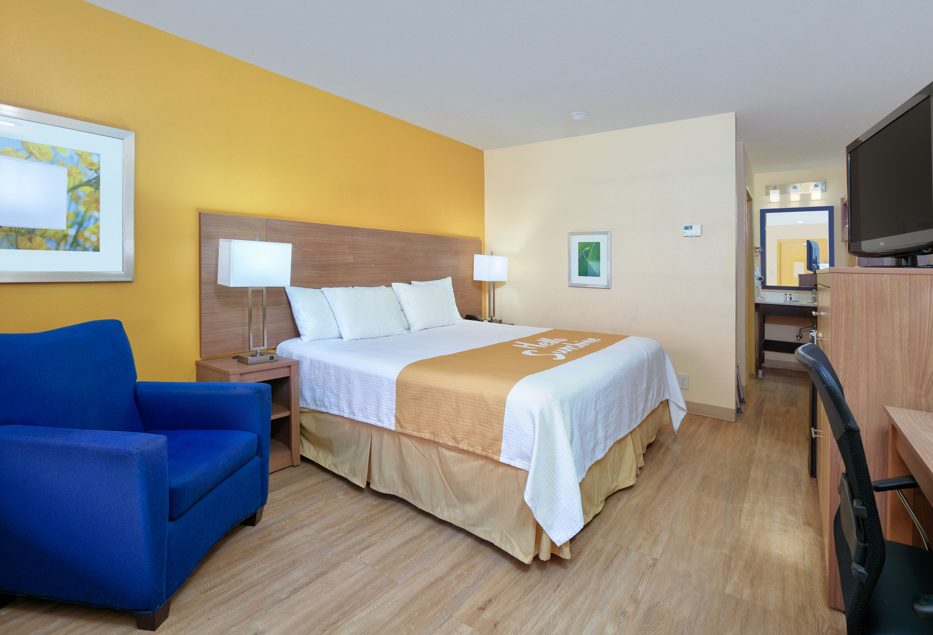 Guest room at the Days Inn by Wyndham Batesville in Batesville, Mississippi