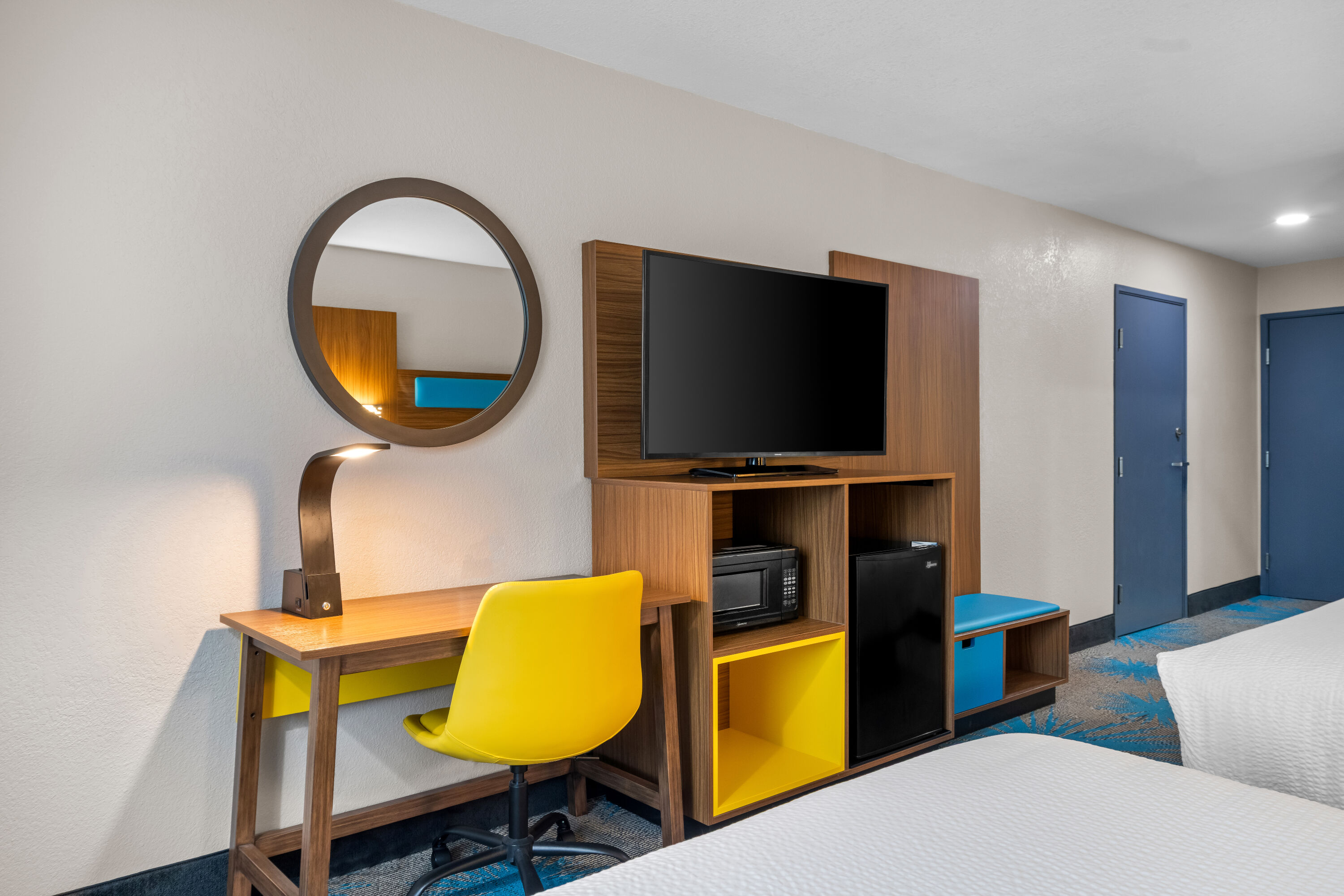 Double bed guest room at the Days Inn & Suites by Wyndham Brandon Amphitheater in Brandon, Mississippi