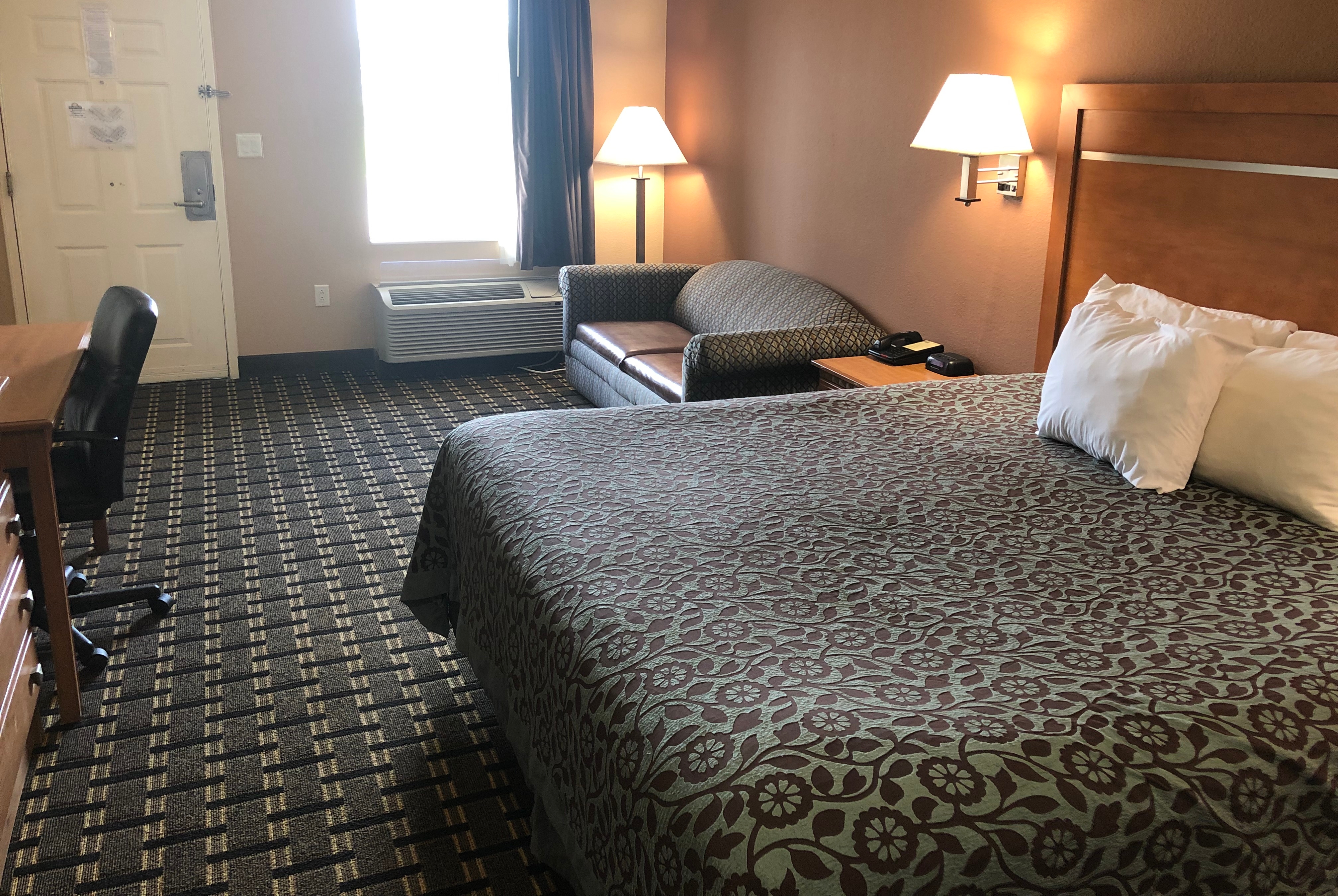 Guest room at the Days Inn by Wyndham Columbus in Columbus, Mississippi
