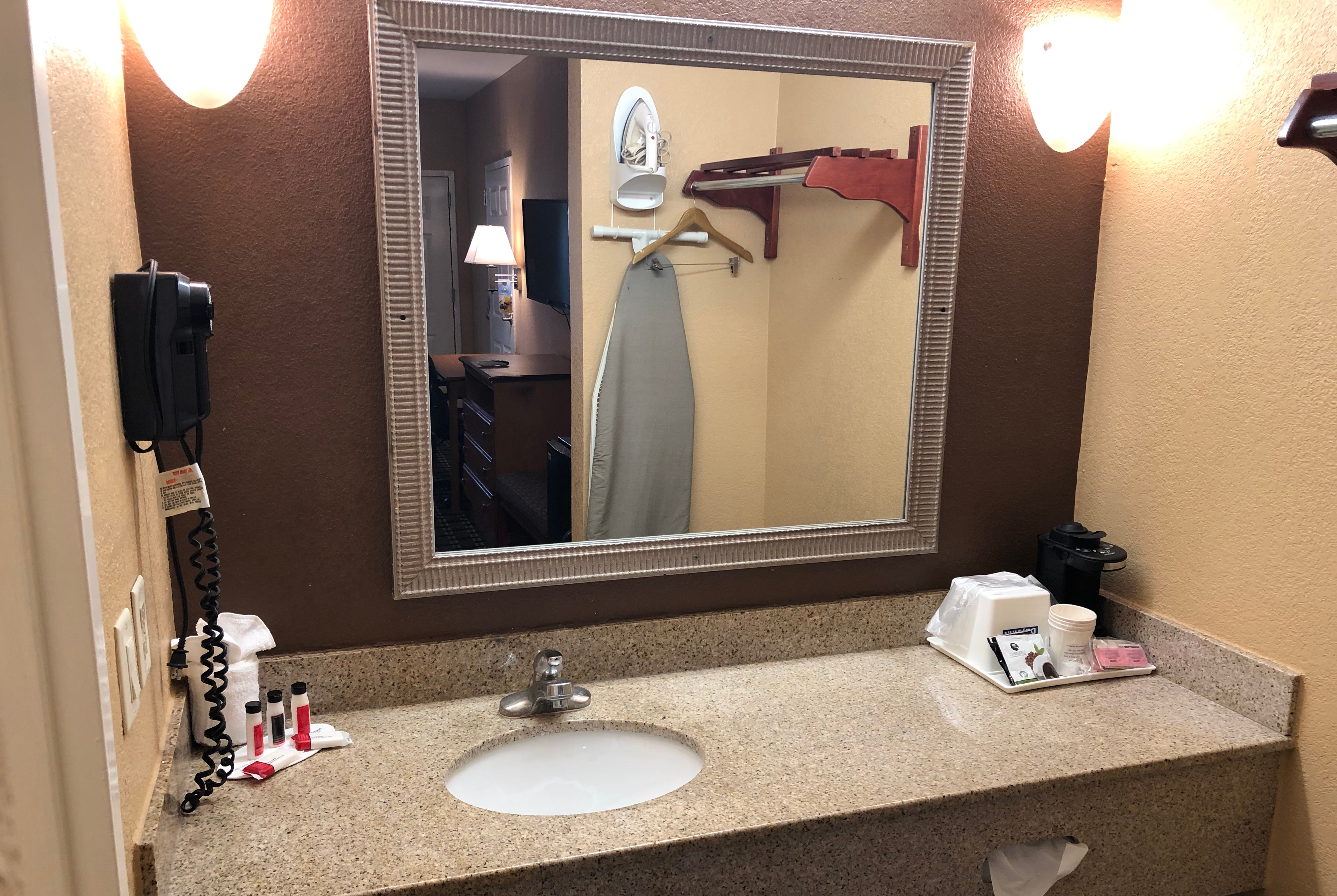 Days Inn By Wyndham Columbus Columbus Ms Hotels