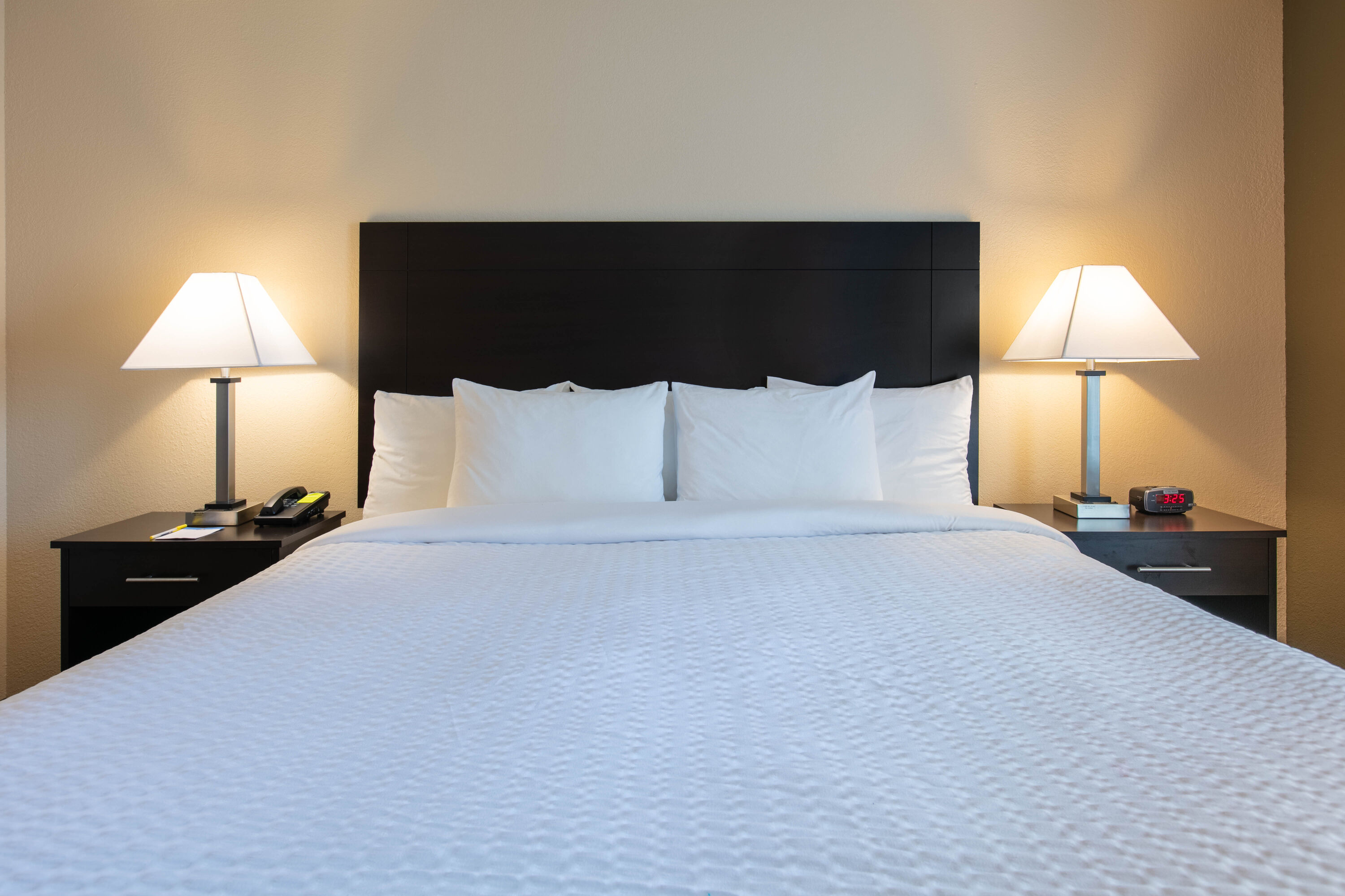 Days Inn & Suites by Wyndham Florence/Jackson Area Florence, MS Hotels