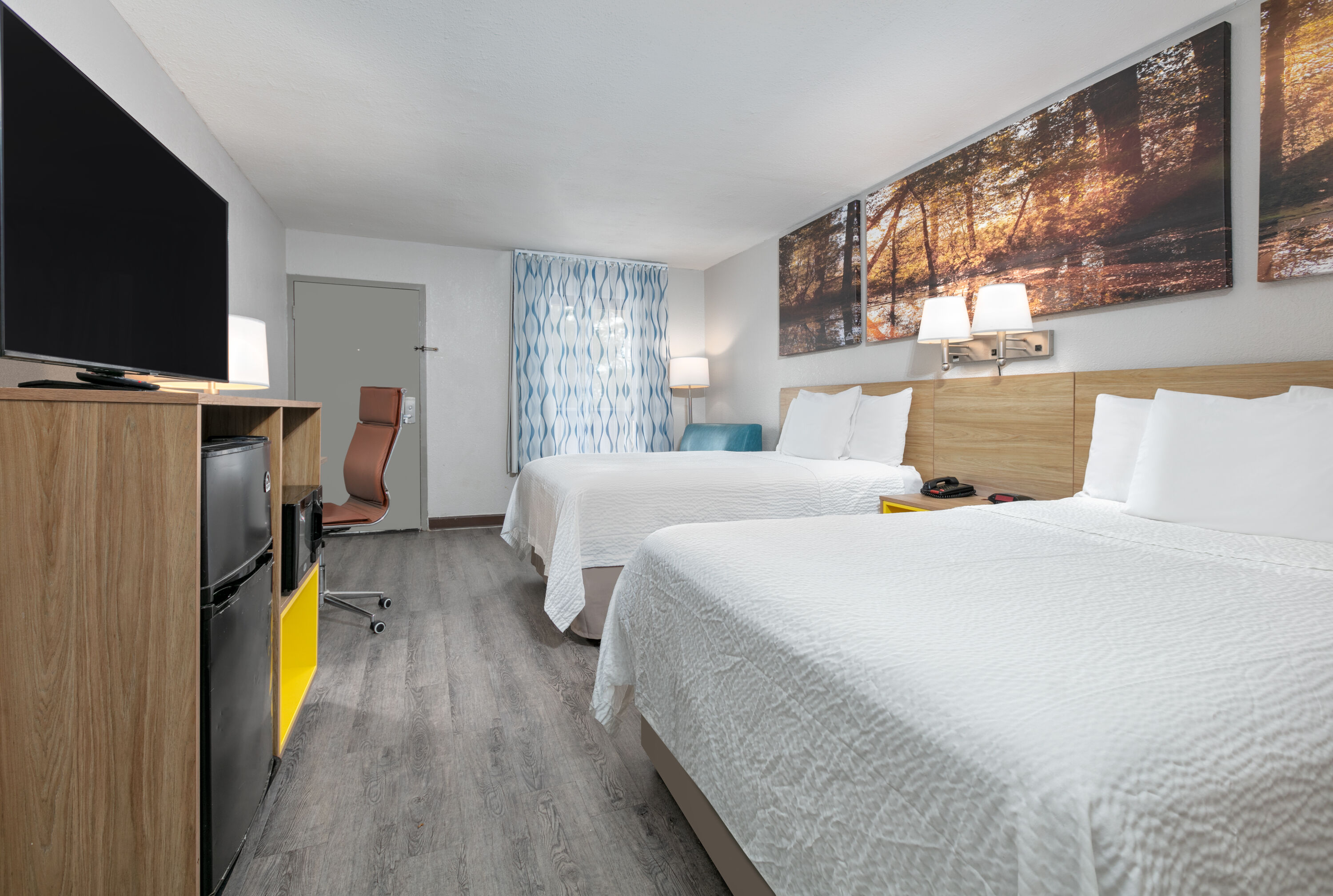 Guest room at the Days Inn by Wyndham Greenville MS in Greenville, Mississippi