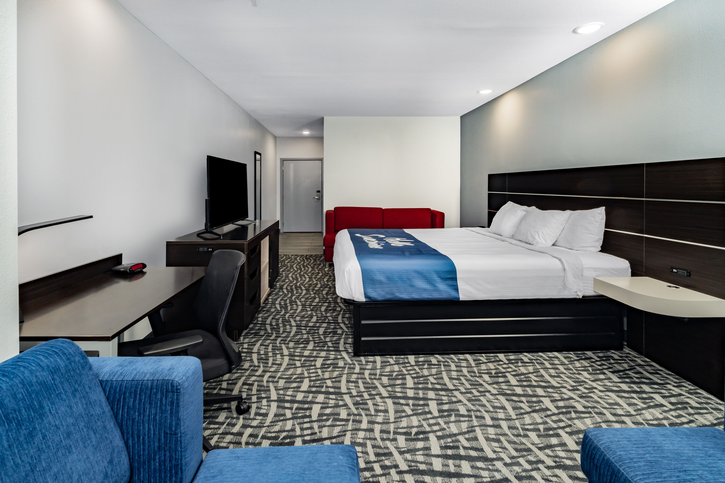 1 King Bed, Suite, Non-Smoking