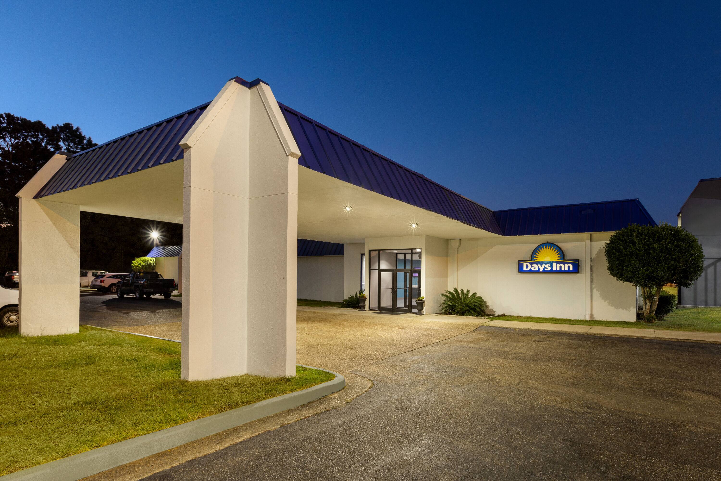 Days Inn by Wyndham MS MS Hotels