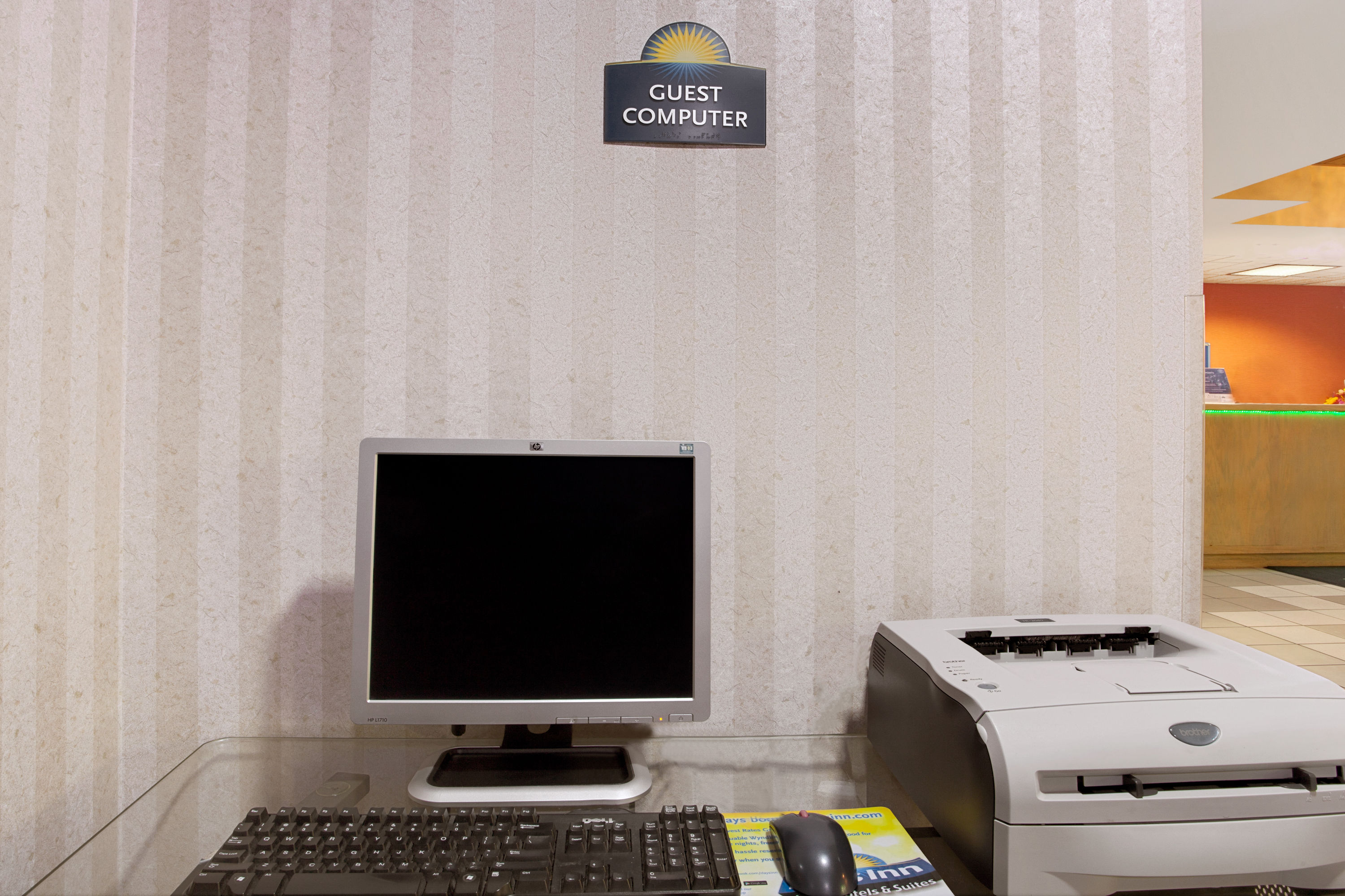 Days Inn Amp Suites By Wyndham Ridgeland Ridgeland Ms Hotels