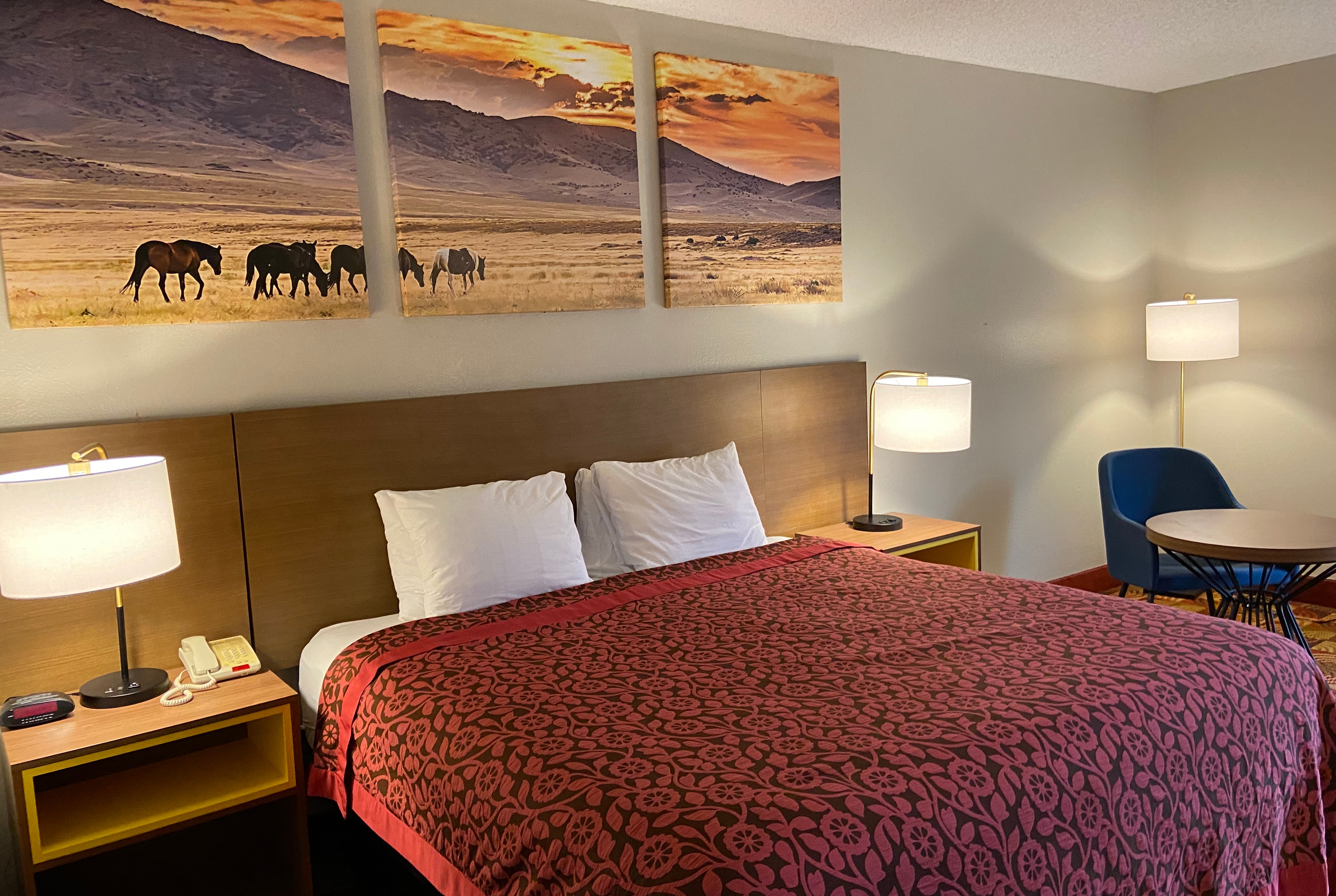 Guest room at the Days Inn & Suites by Wyndham Ridgeland in Ridgeland, Mississippi