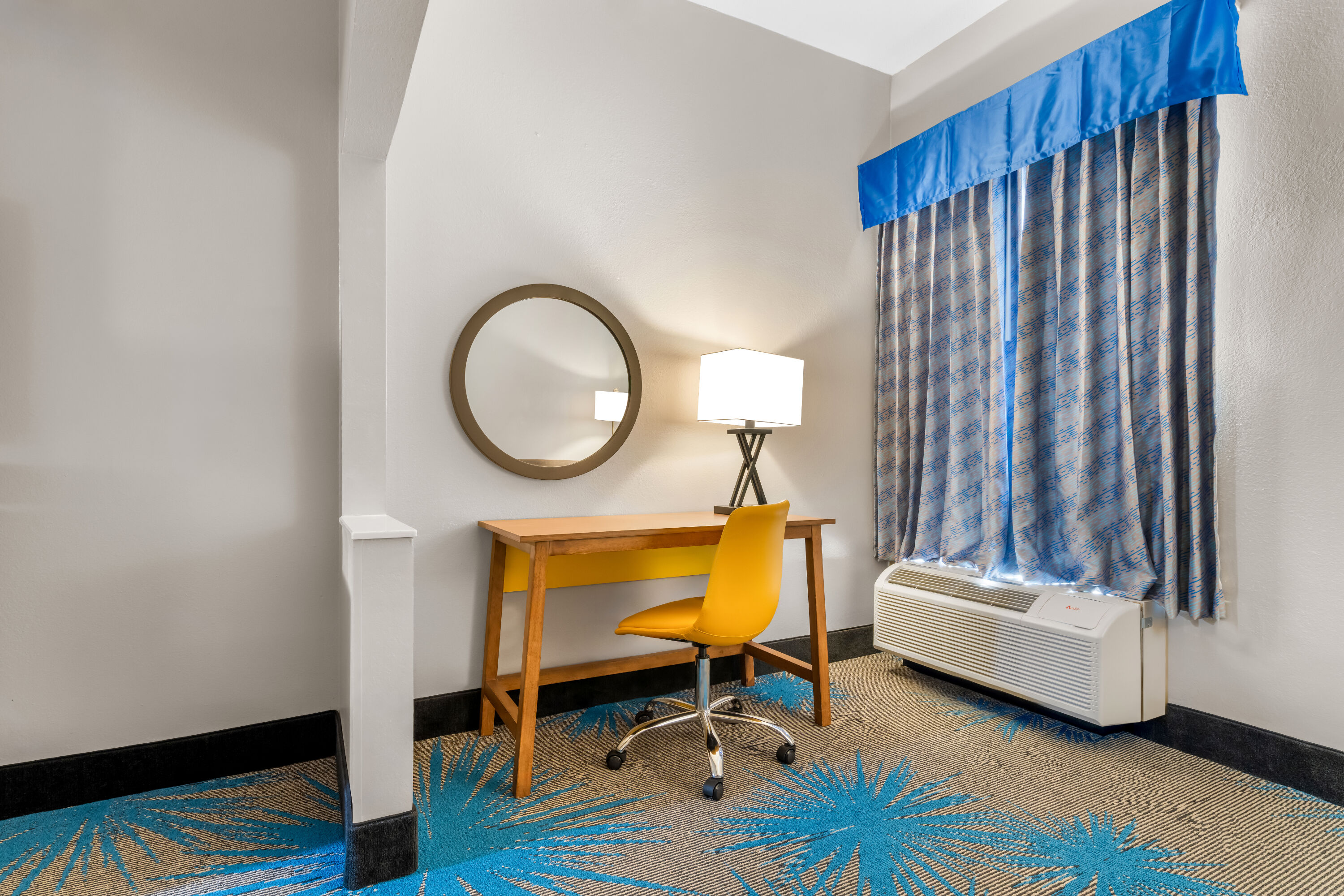 Days Inn & Suites by Wyndham Ridgeland suite in Ridgeland, Mississippi