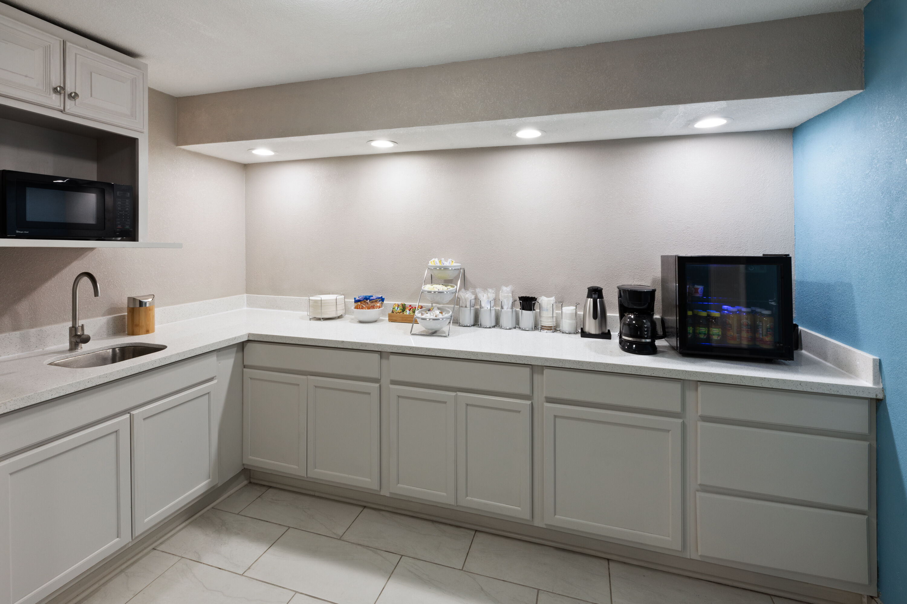 Free breakfast at Days Inn & Suites by Wyndham Vicksburg in Vicksburg, Mississippi