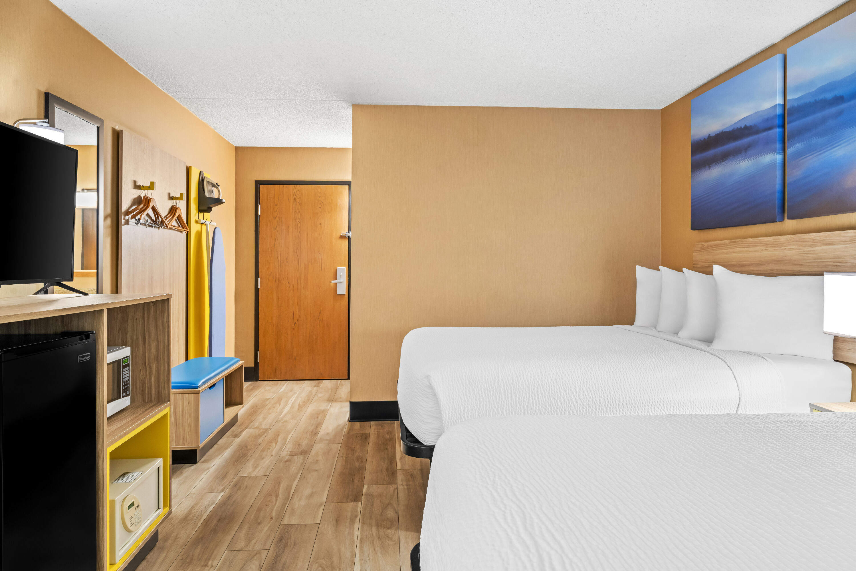 Double bed guest room at the Days Inn by Wyndham Helena in Helena, Montana