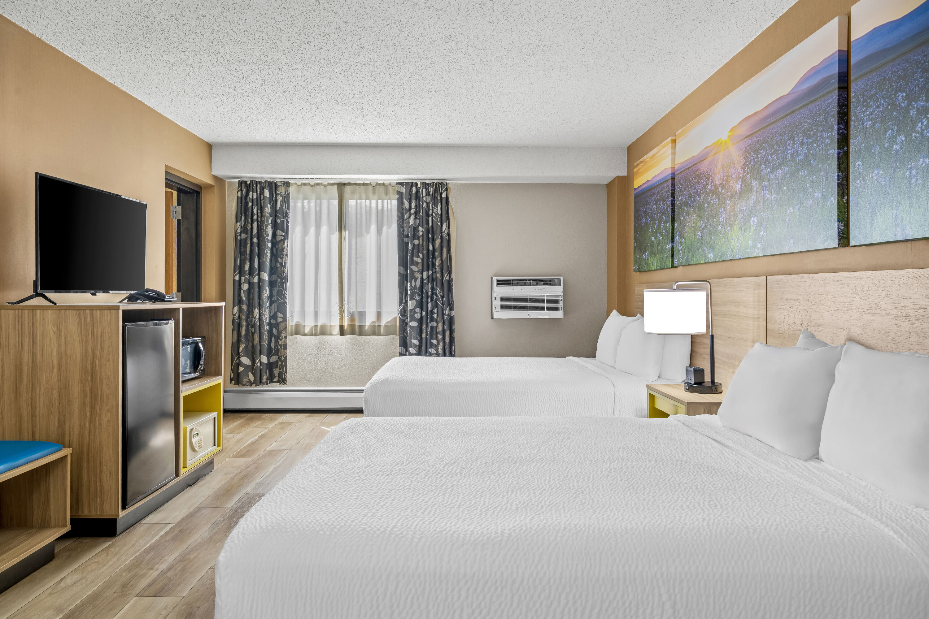 Double bed guest room at the Days Inn by Wyndham Helena in Helena, Montana