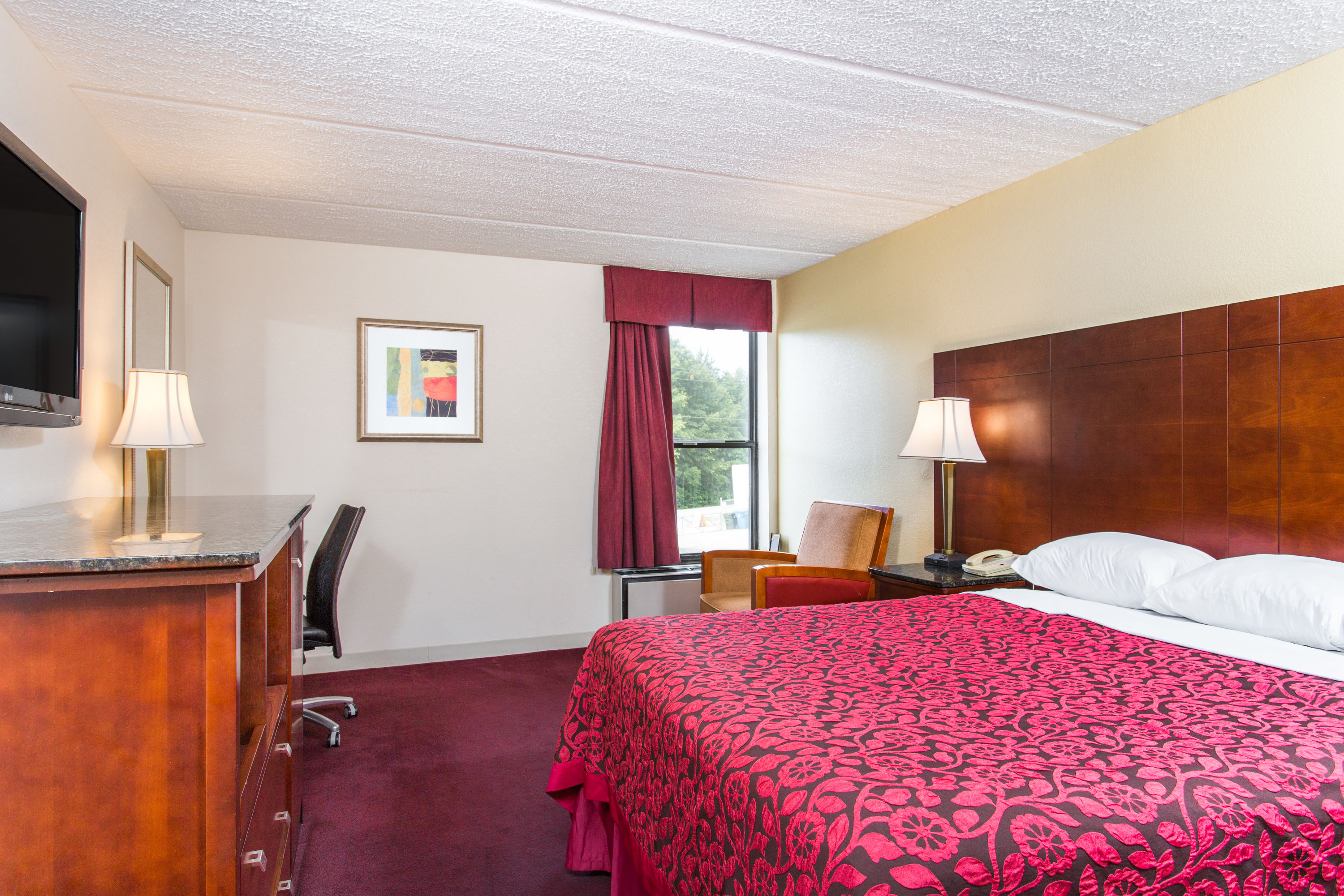 Guest room at the Days Inn by Wyndham High Point/Archdale in Archdale, North Carolina