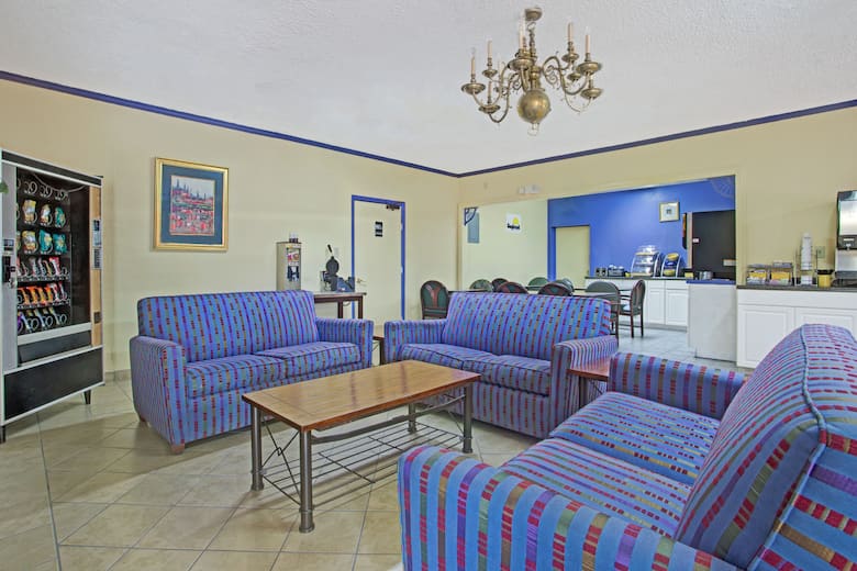 Days Inn By Wyndham Benson Hotels Nc 27504 Days Inn By Wyndham Benson Hotel Lobby In North Carolina