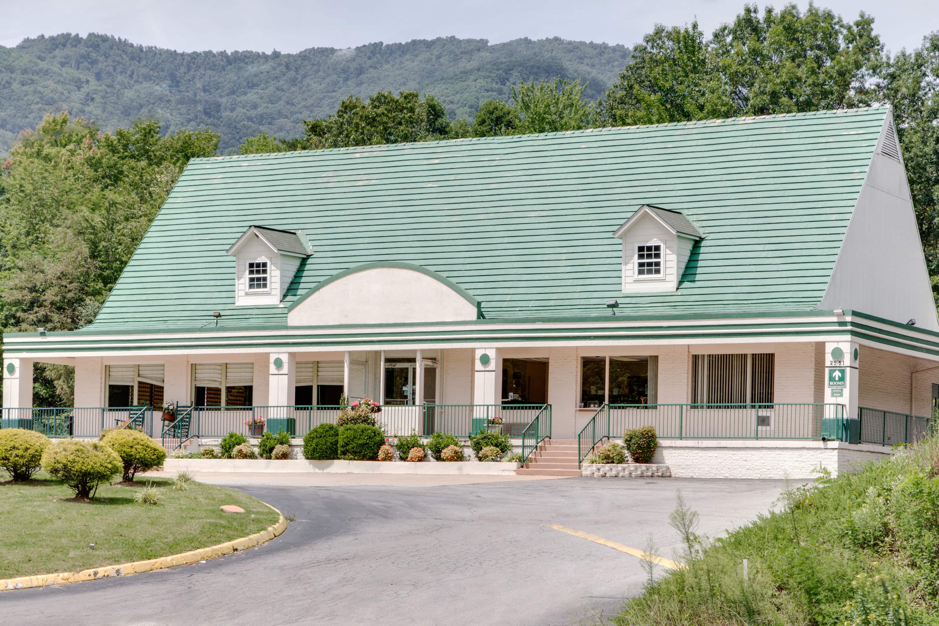 Days Inn Asheville West in Candler, United States