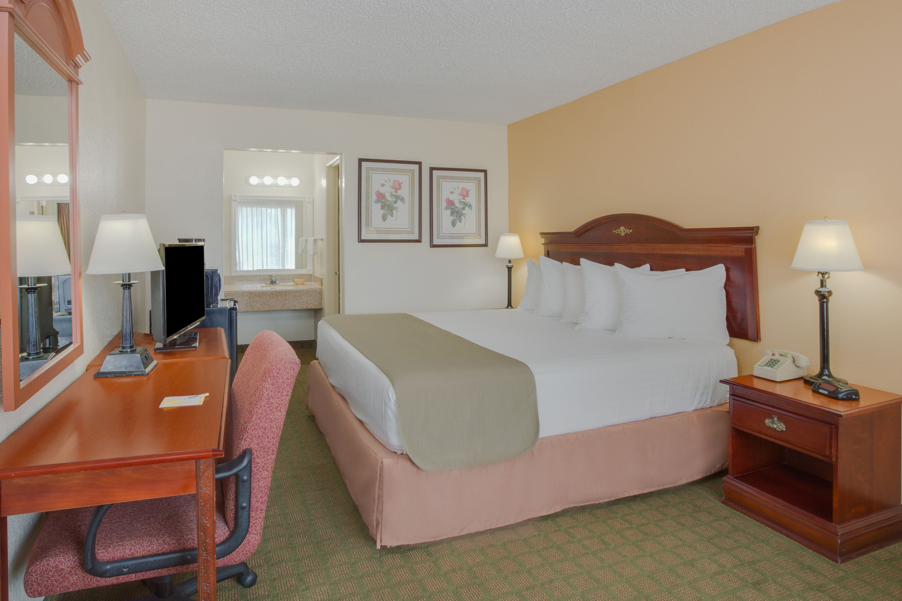 Days Inn By Wyndham Asheville West Candler Nc Hotels