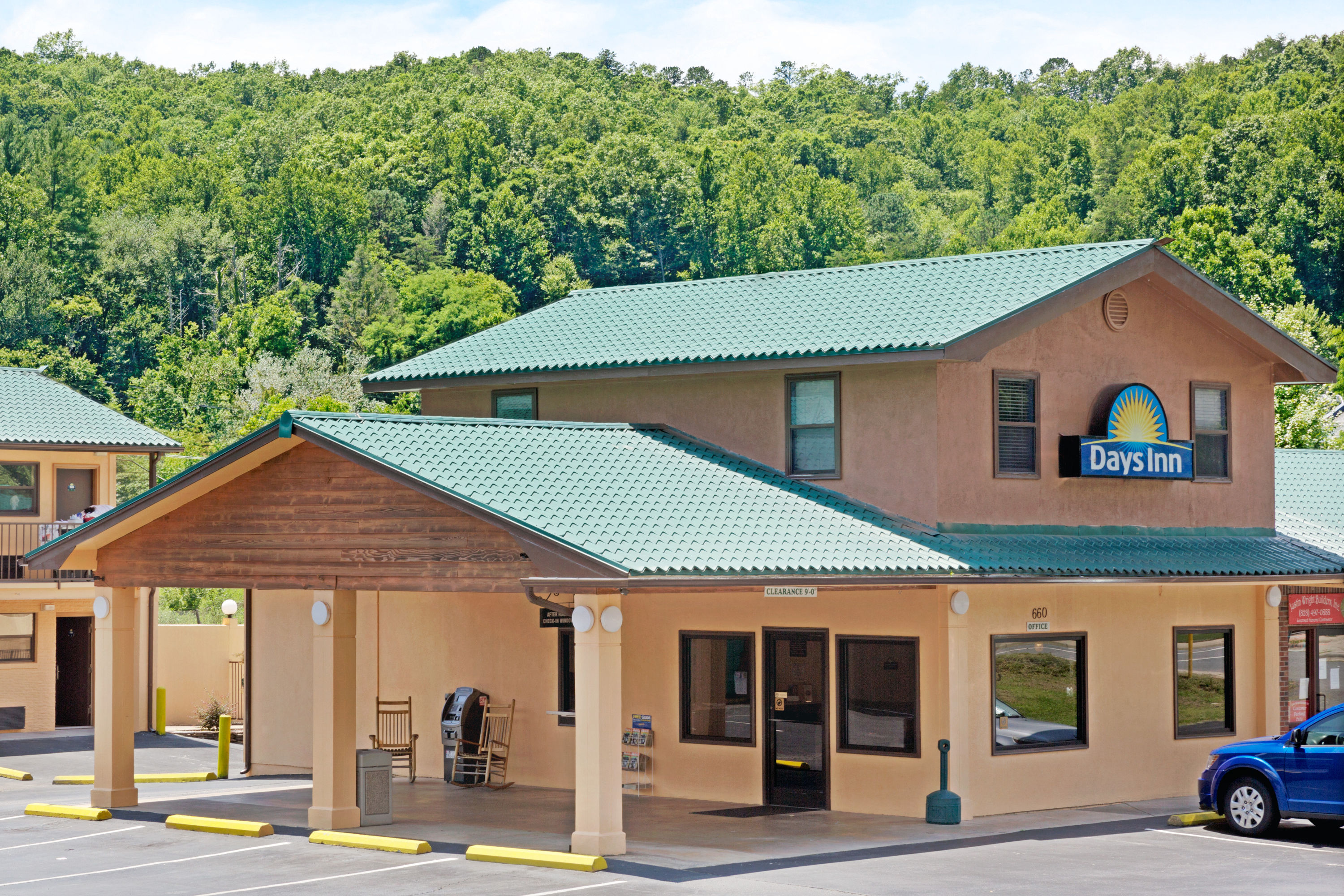 Exterior of Days Inn by Wyndham Cherokee Near Casino hotel in Cherokee, North Carolina