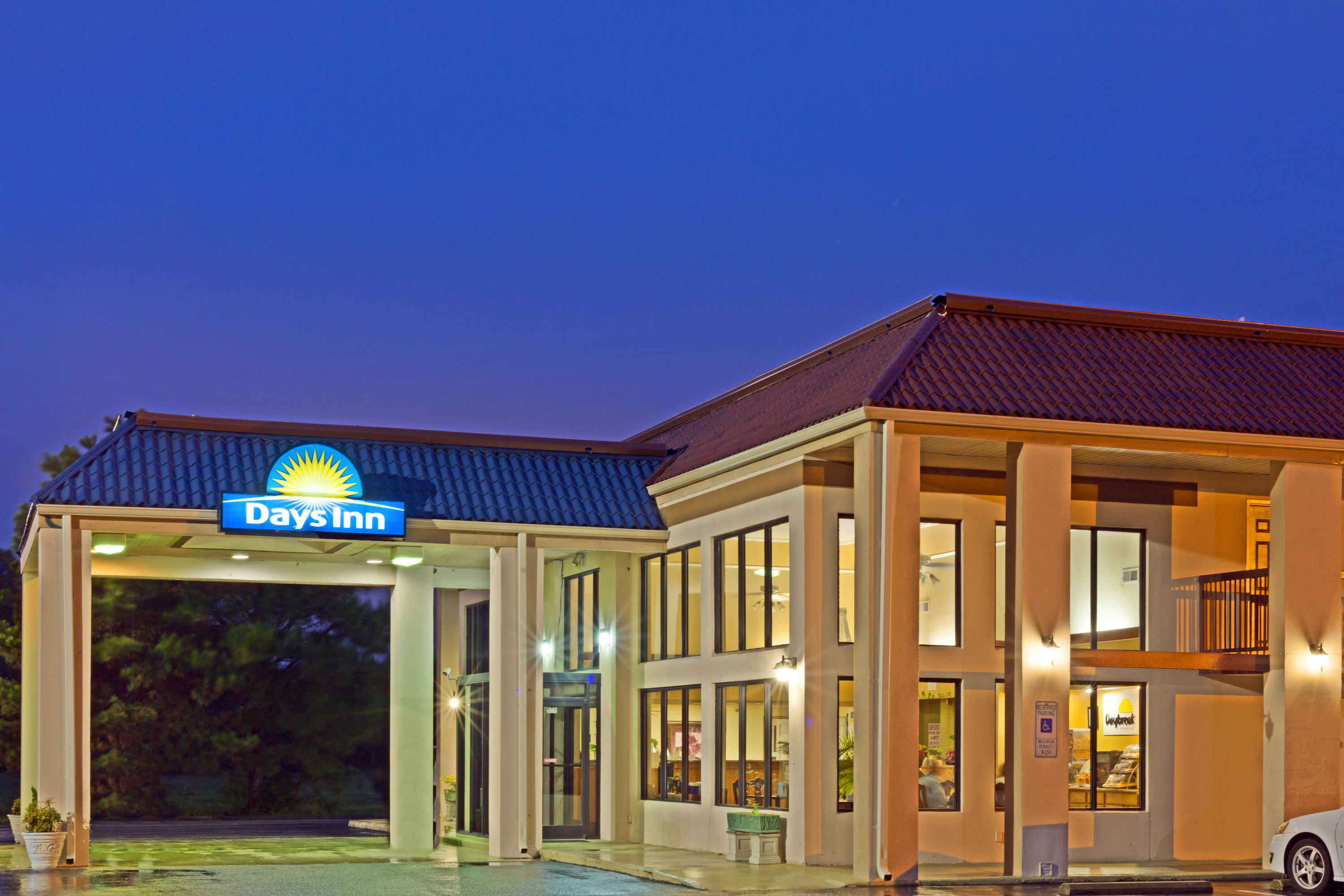 Days Inn by Wyndham Clinton Clinton NC Hotels
