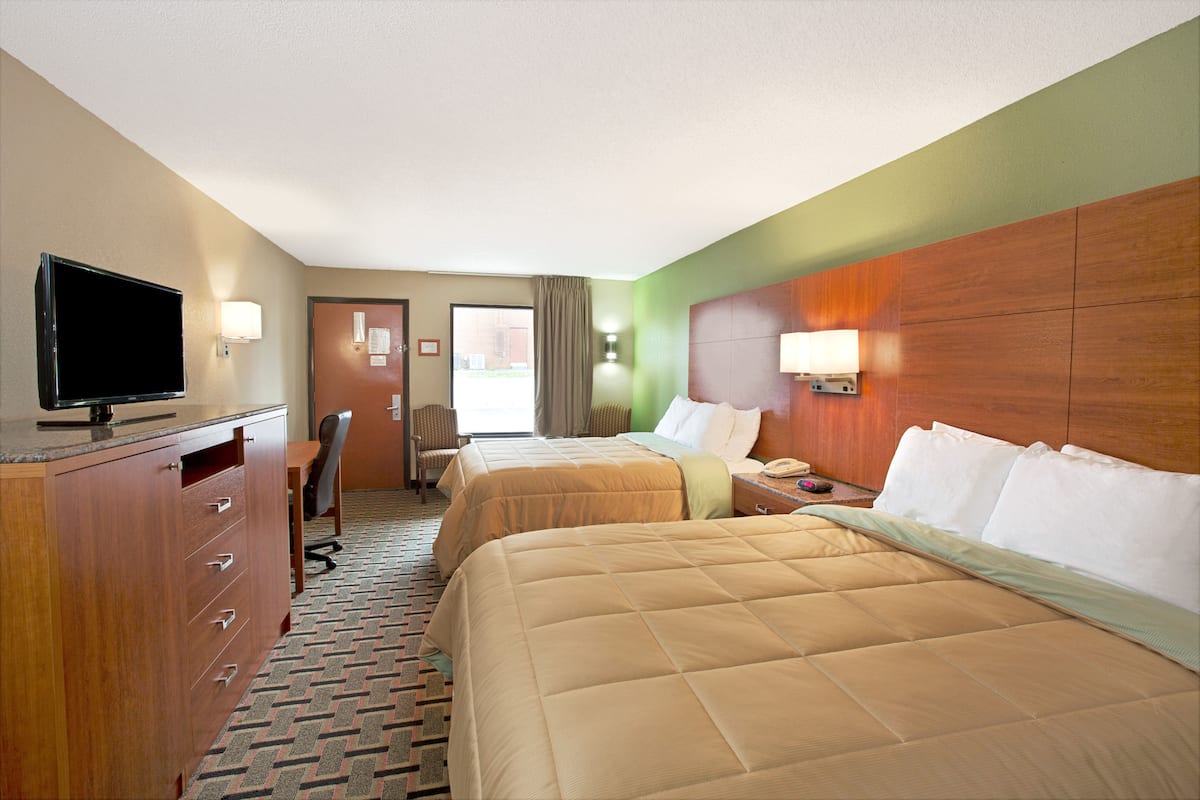 Days Inn Wyndham Conover-Hickory Conover  Hotels
