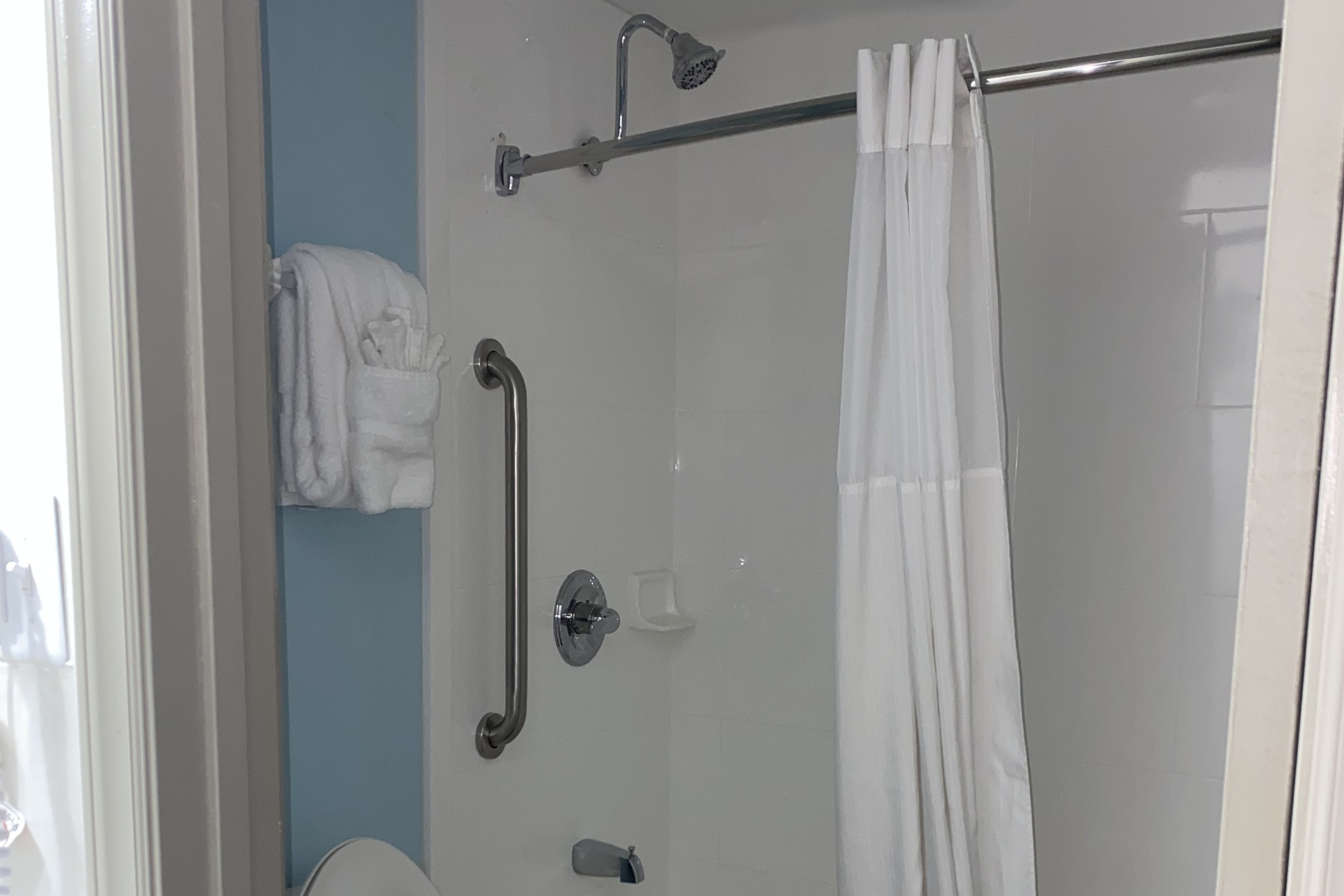 Guest room bath at the Days Inn by Wyndham Goldsboro in Goldsboro, North Carolina
