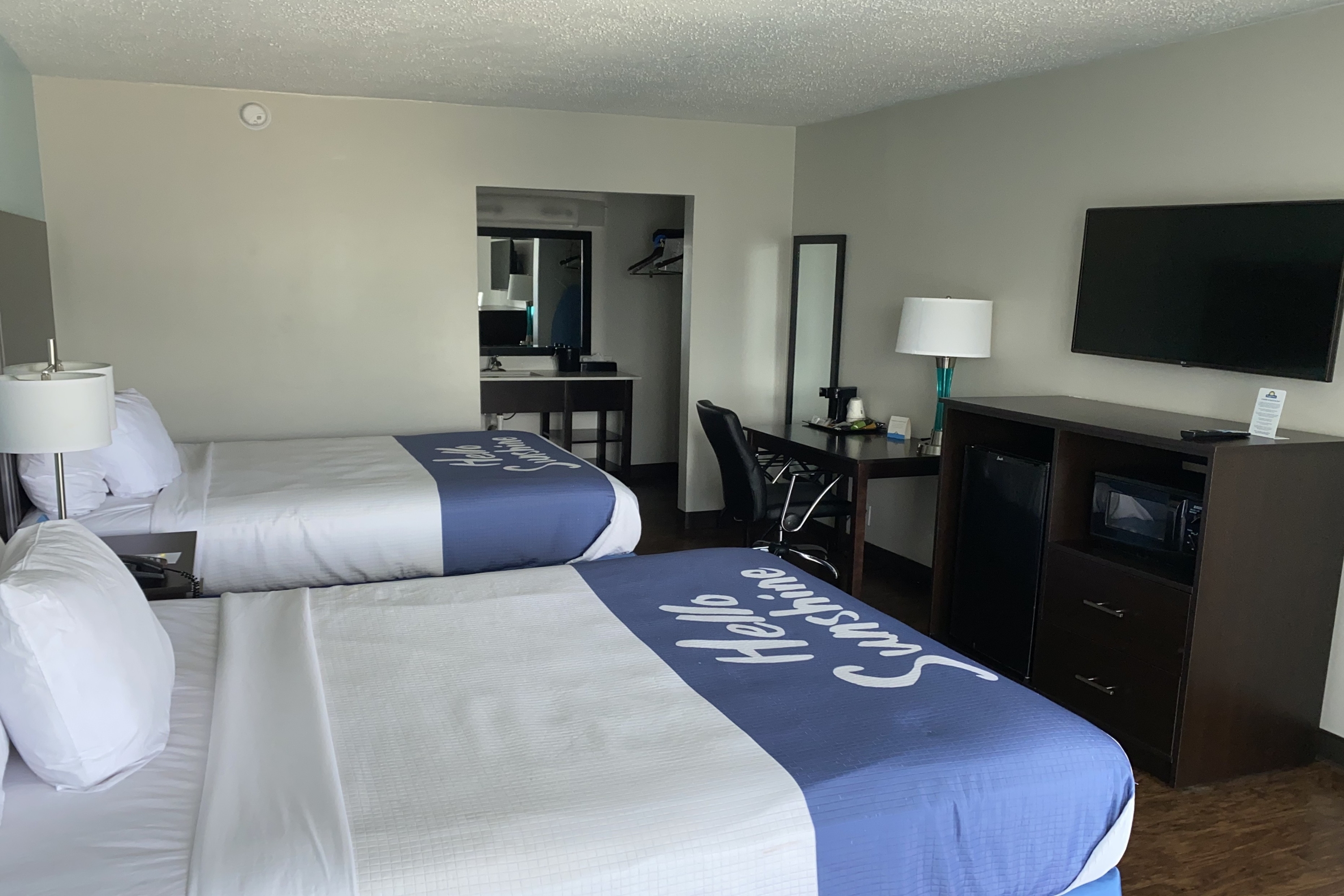 Guest room at the Days Inn by Wyndham Goldsboro in Goldsboro, North Carolina
