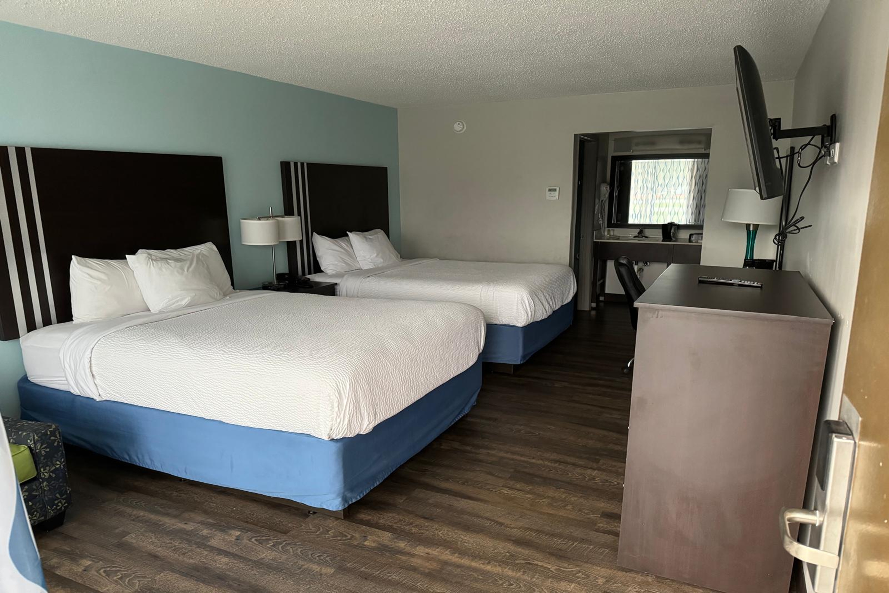 Guest room at the Days Inn by Wyndham Goldsboro in Goldsboro, North Carolina