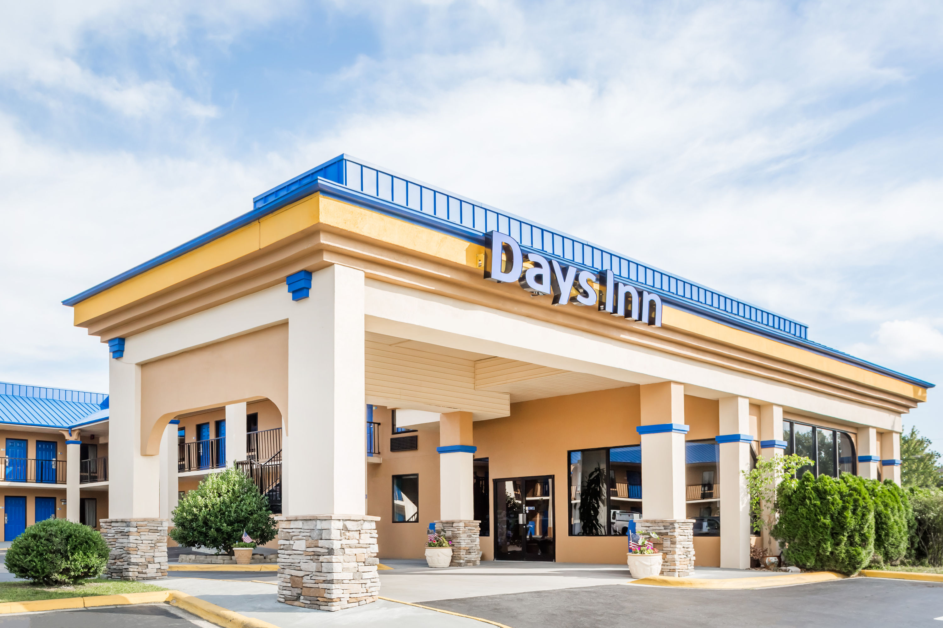 Days Inn by Wyndham Hendersonville Hendersonville NC Hotels