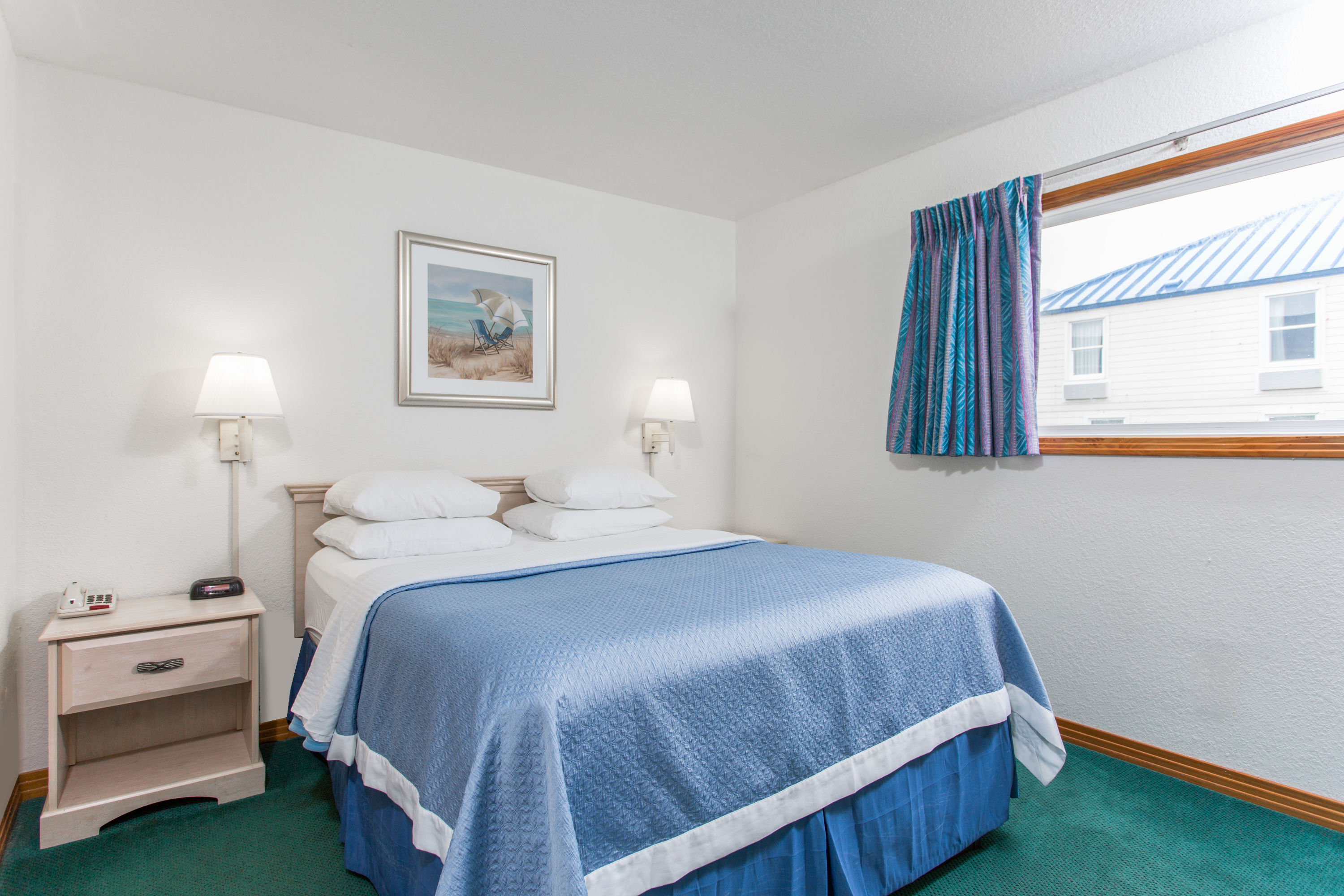 Days Inn & Suites by Wyndham Kill Devil HillsMariner Kill Devil