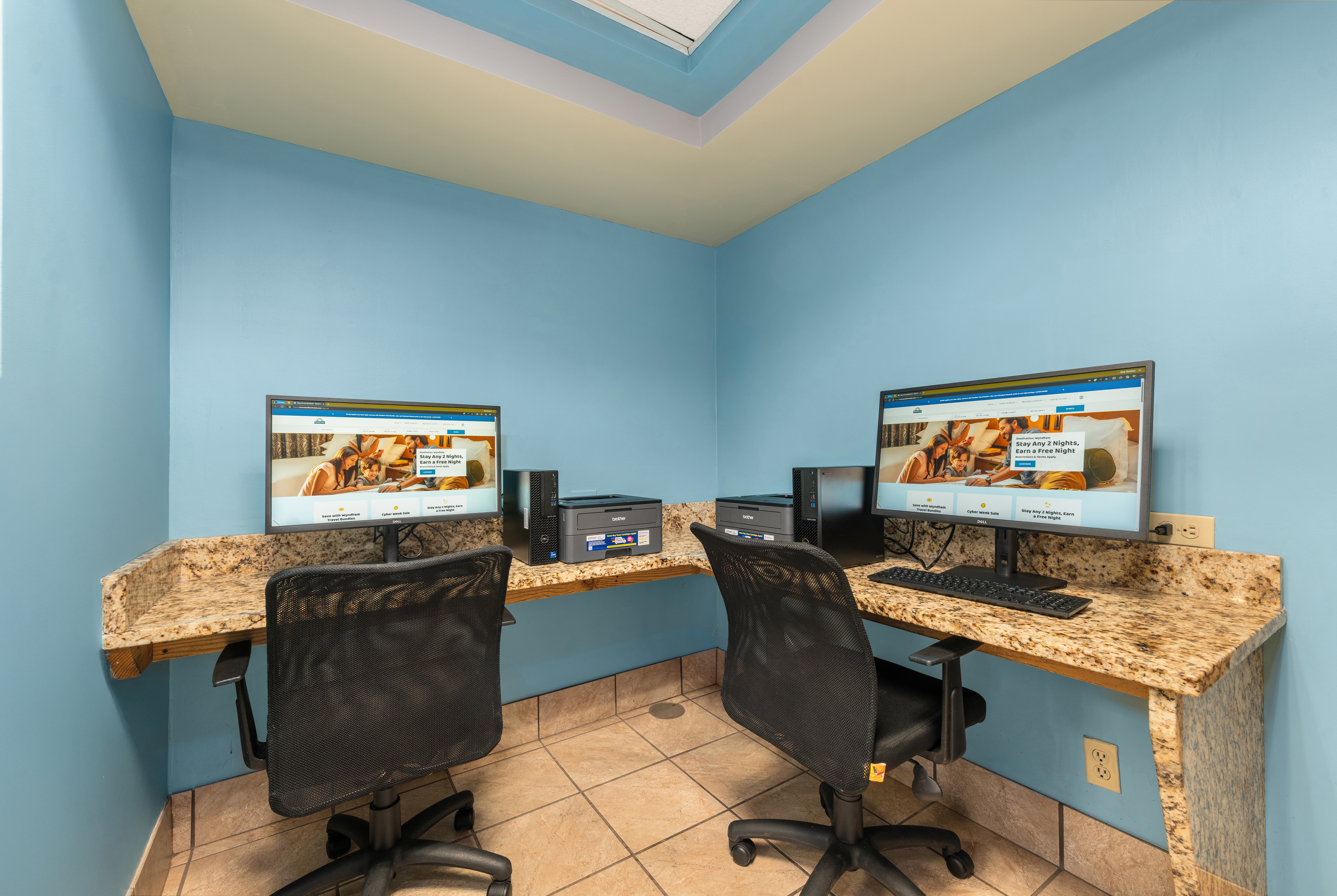 Days Inn by Wyndham Raleigh-Airport-Research Triangle Park business center in Morrisville, North Carolina