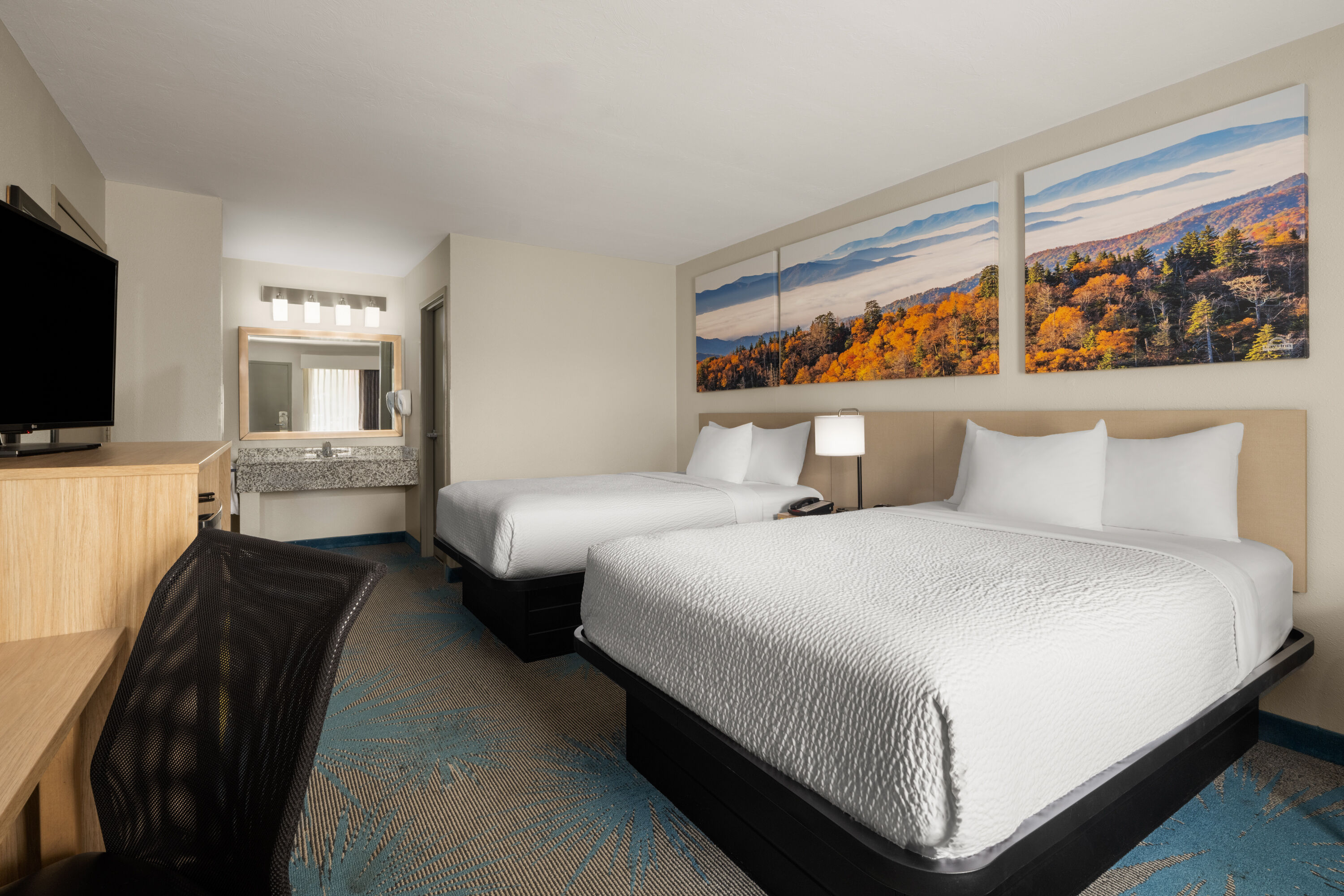 Guest room at the Days Inn by Wyndham Murphy in Murphy, North Carolina