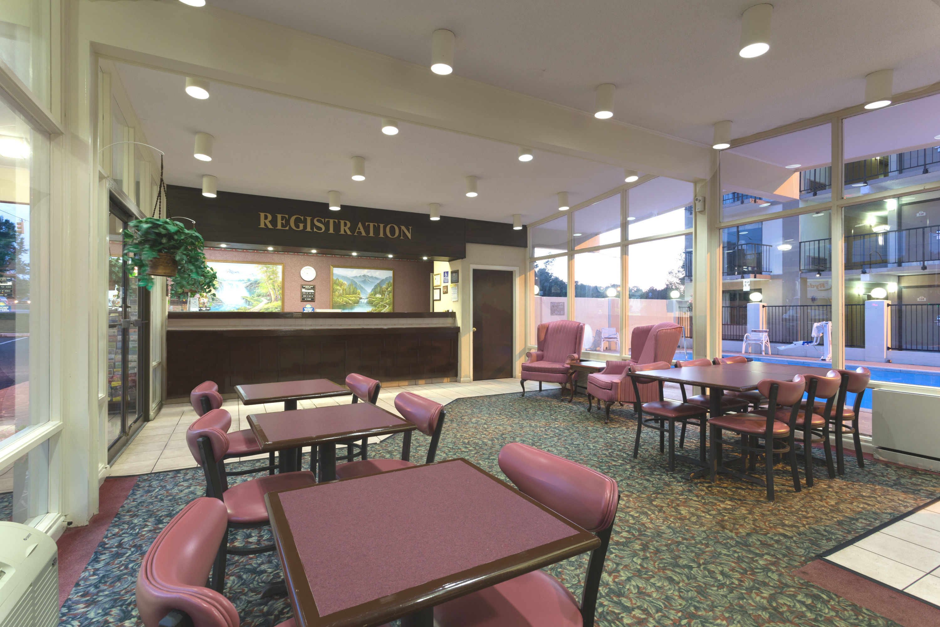 Days Inn By Wyndham Raleigh South Raleigh Nc Hotels