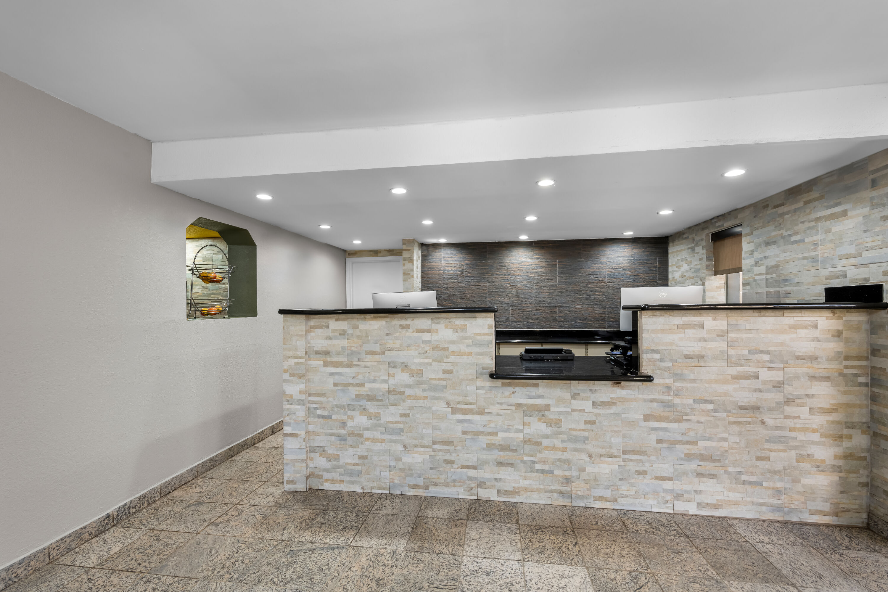 Days Inn by Wyndham Raleigh Midtown reception in Raleigh, North Carolina