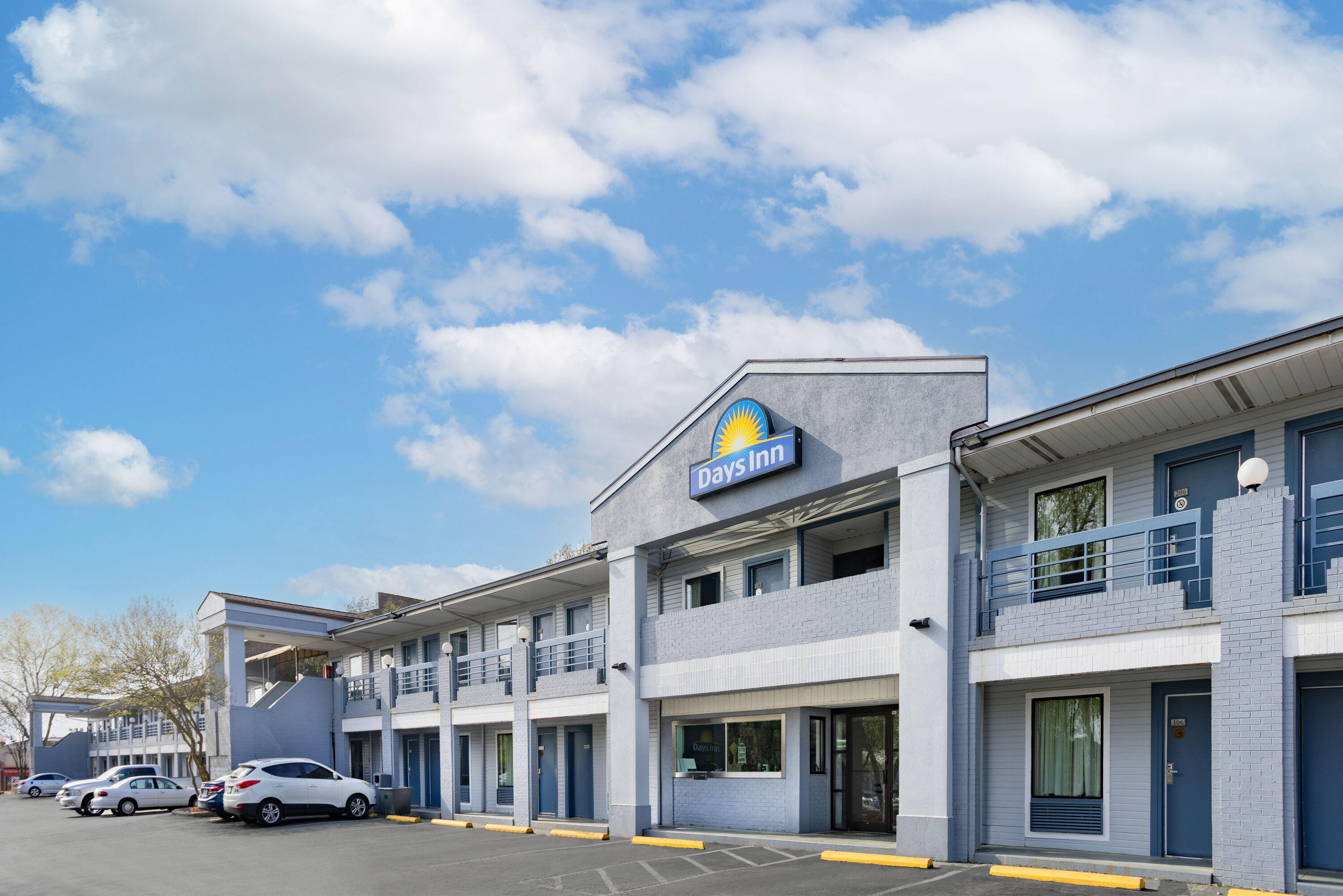 Exterior Day Image of Days Inn by Wyndham Raleigh Glenwood-Crabtree hotel in Raleigh, North Carolina