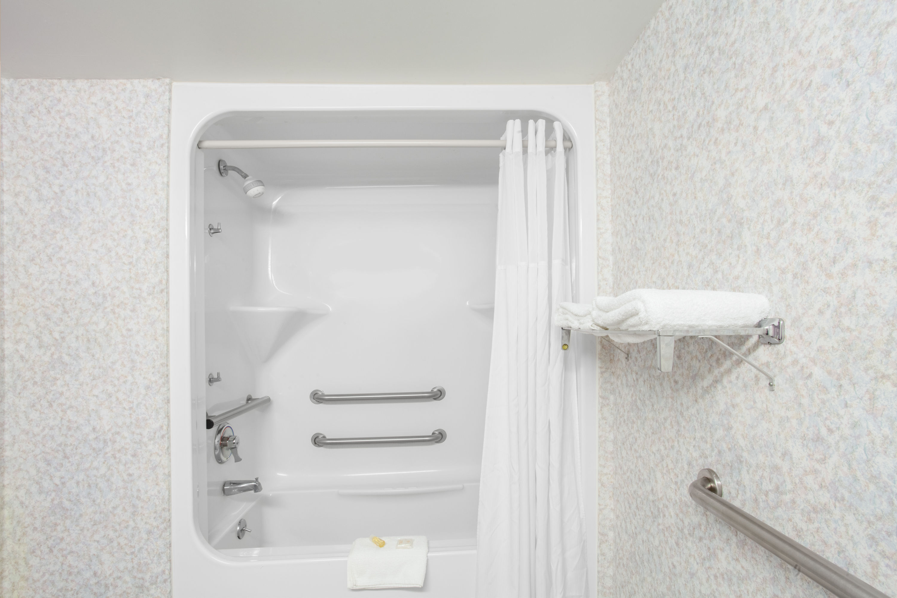 Days Inn by Wyndham Saint Pauls Saint Pauls, NC Hotels