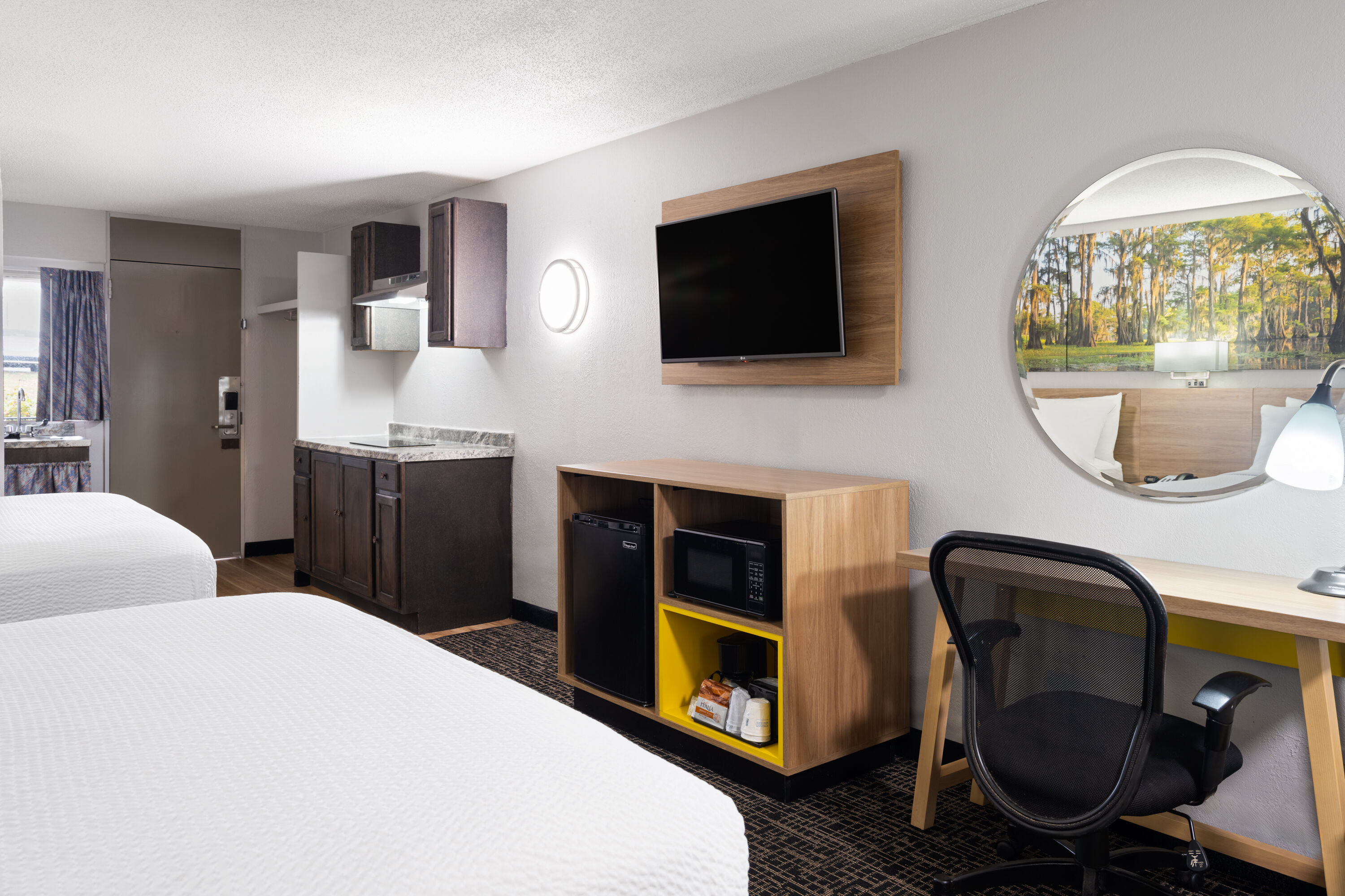 Guest room at the Days Inn by Wyndham Salisbury, NC in Salisbury, North Carolina