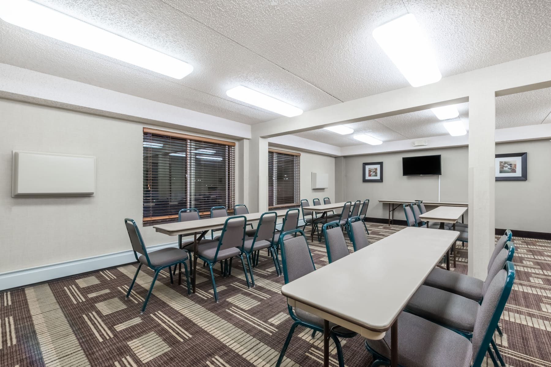 Days Inn by Wyndham Bismarck | Bismarck, ND Hotels