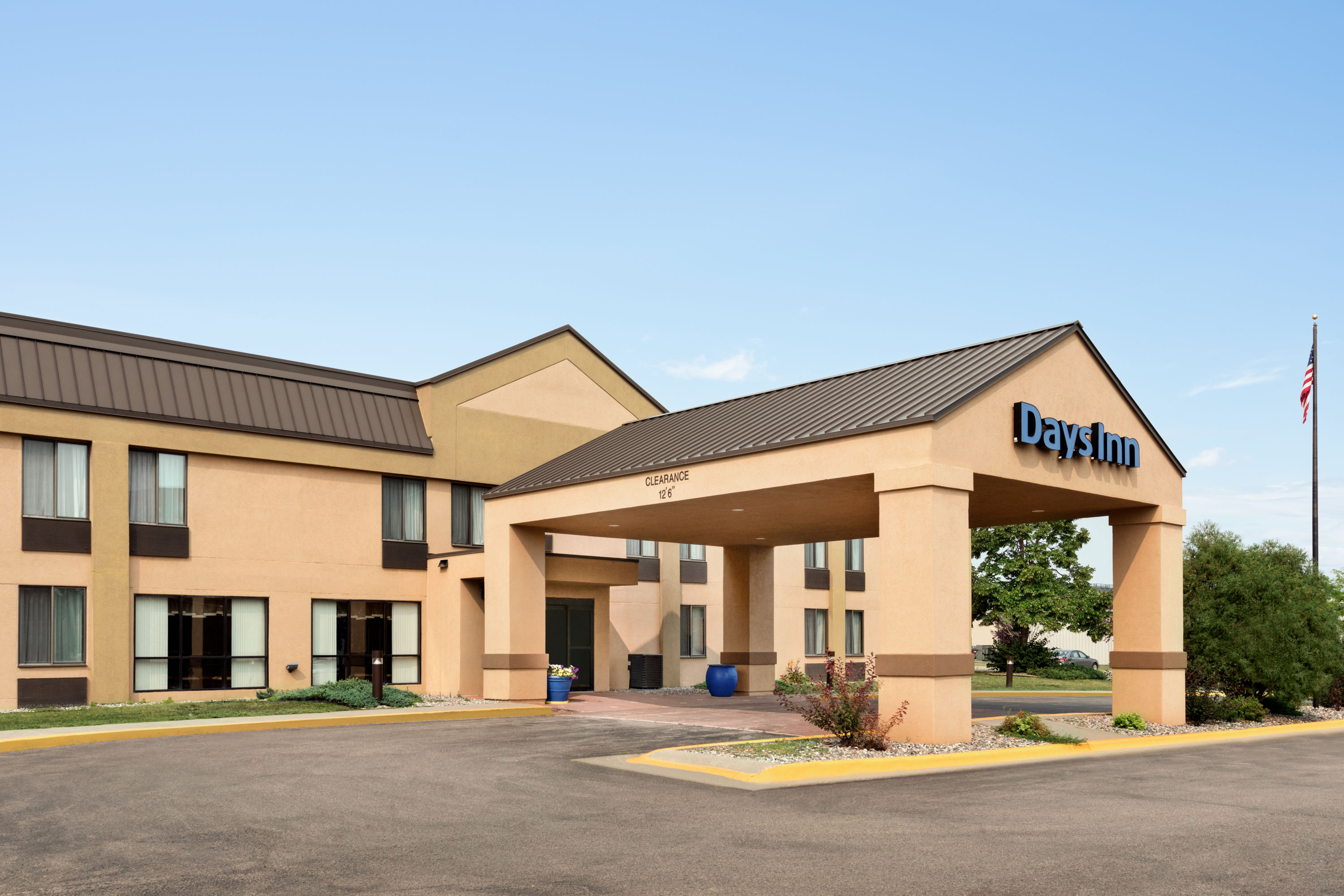 Days Inn By Wyndham Fargo Fargo Nd Hotels