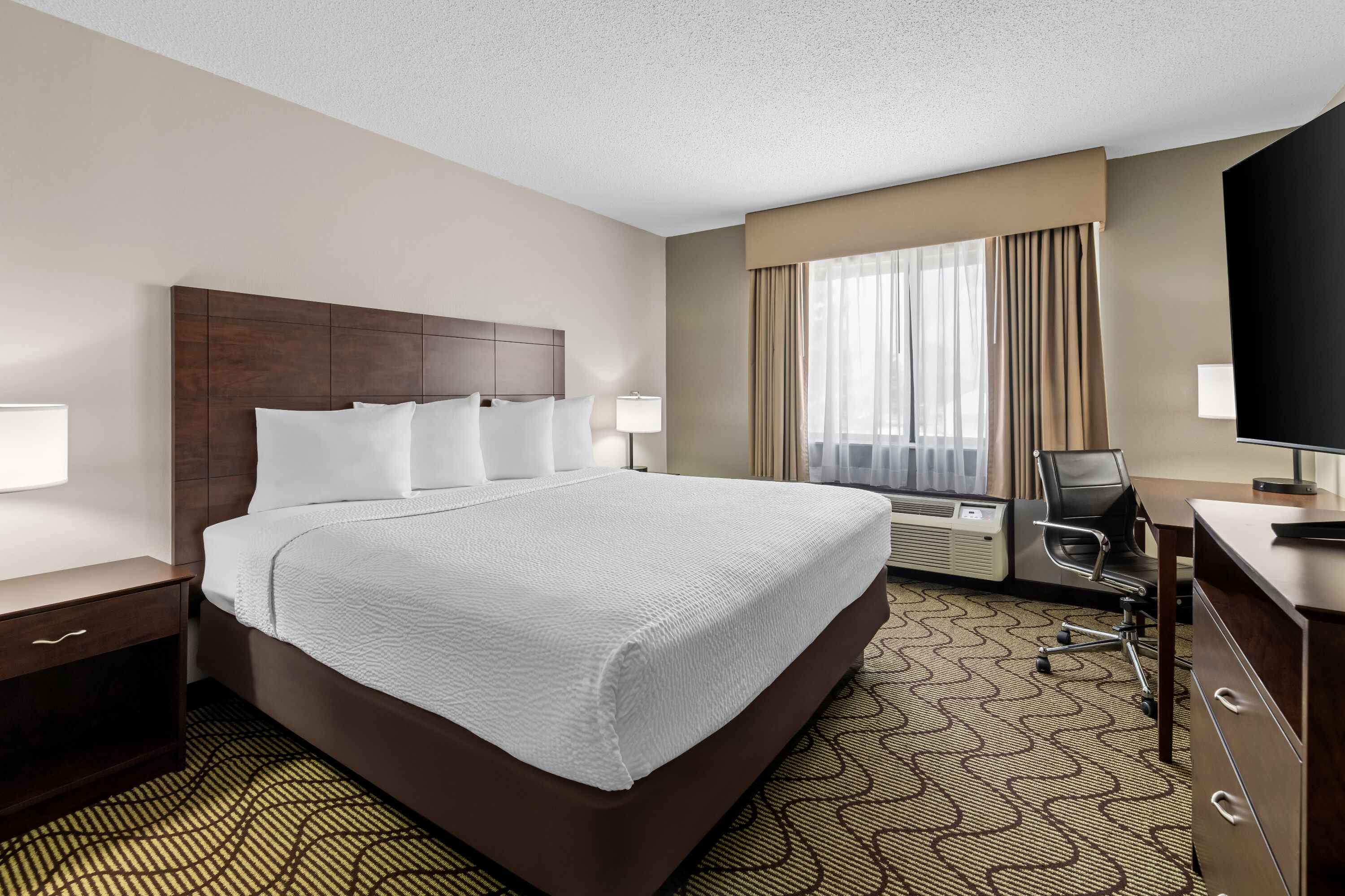 Days Inn by Wyndham Grand Forks Columbia Mall suite in Grand Forks, North Dakota