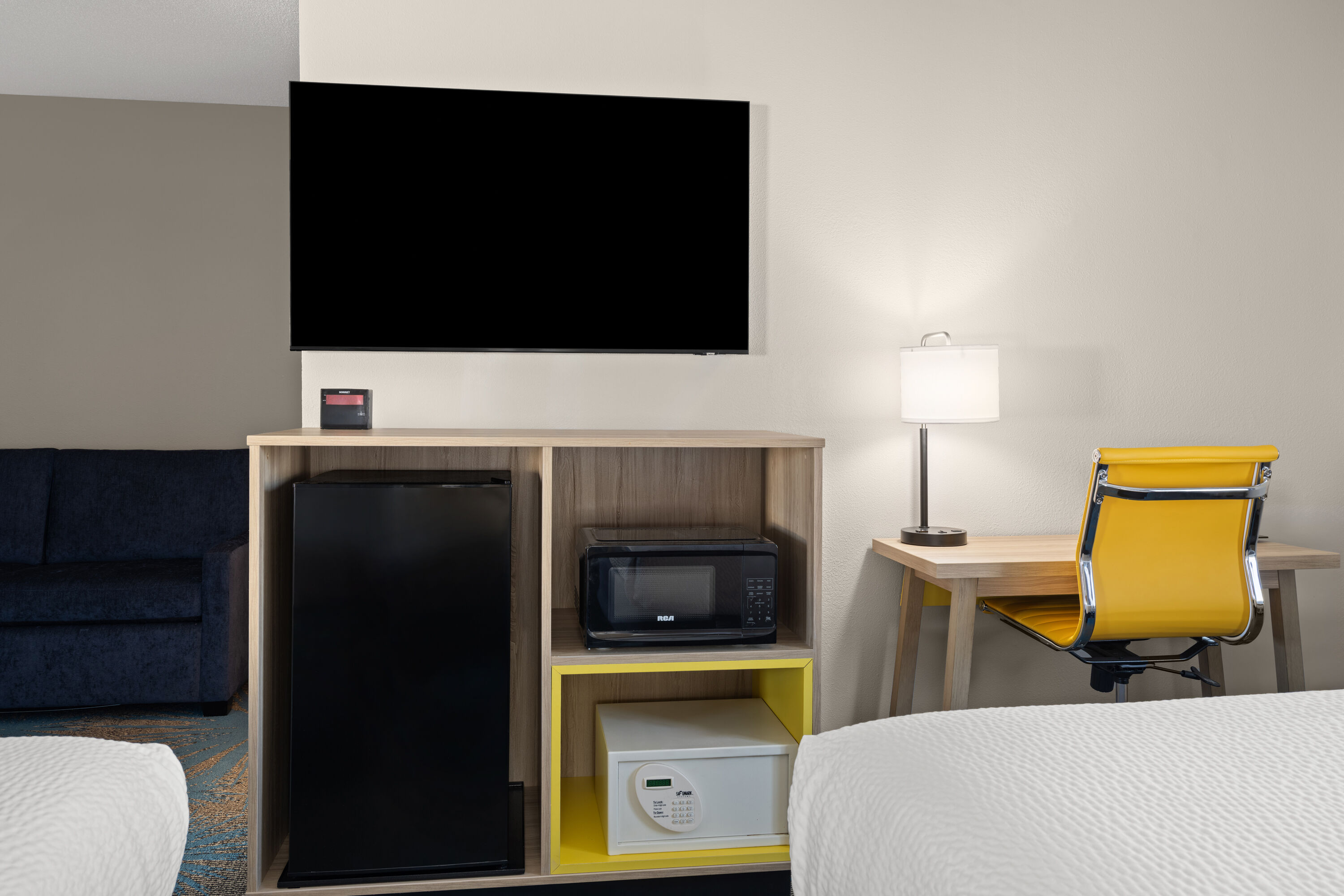 Guest room at the Days Inn by Wyndham Jamestown in Jamestown, North Dakota