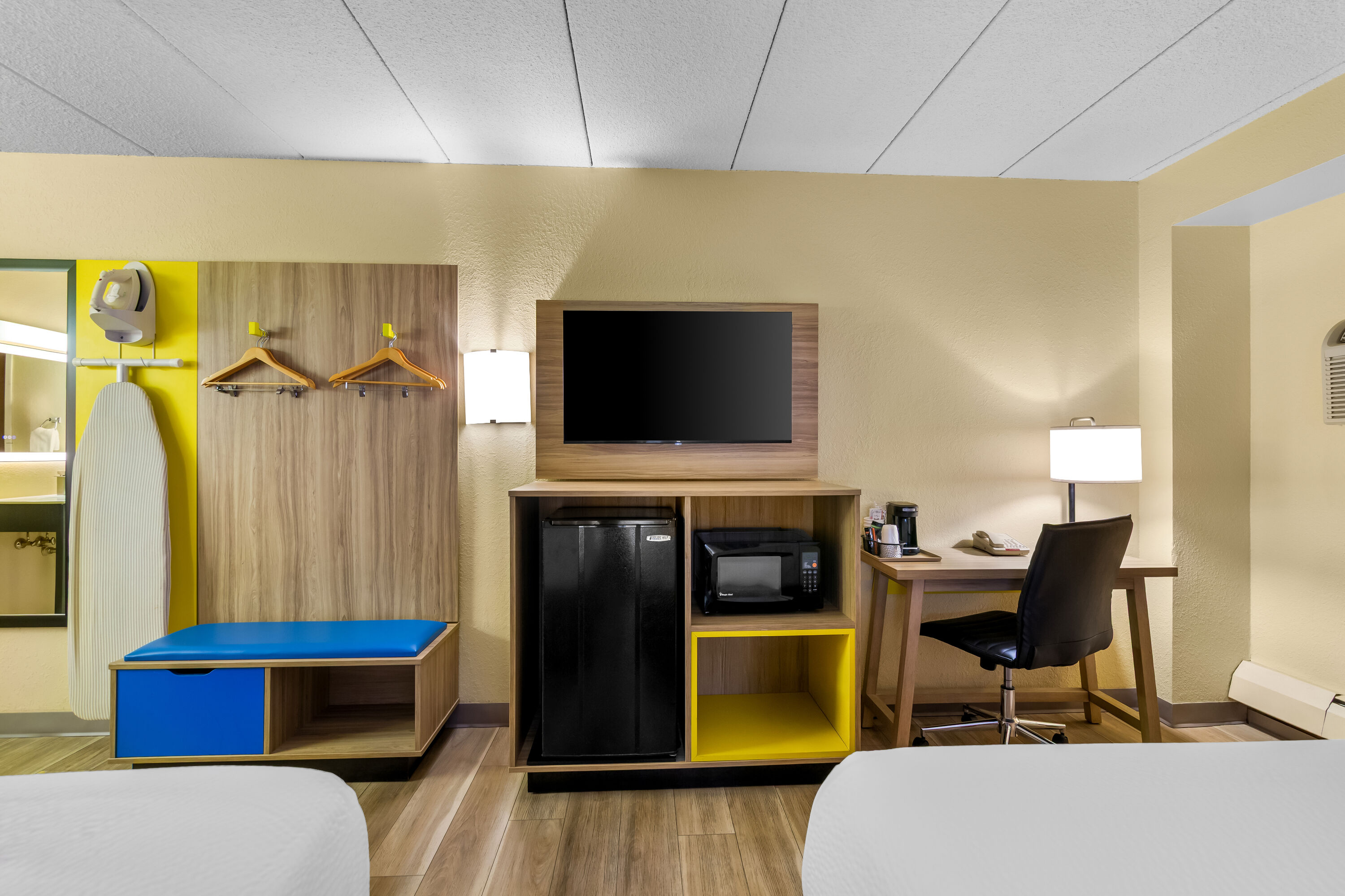 Double bed guest room at the Days Inn by Wyndham Minot in Minot, North Dakota