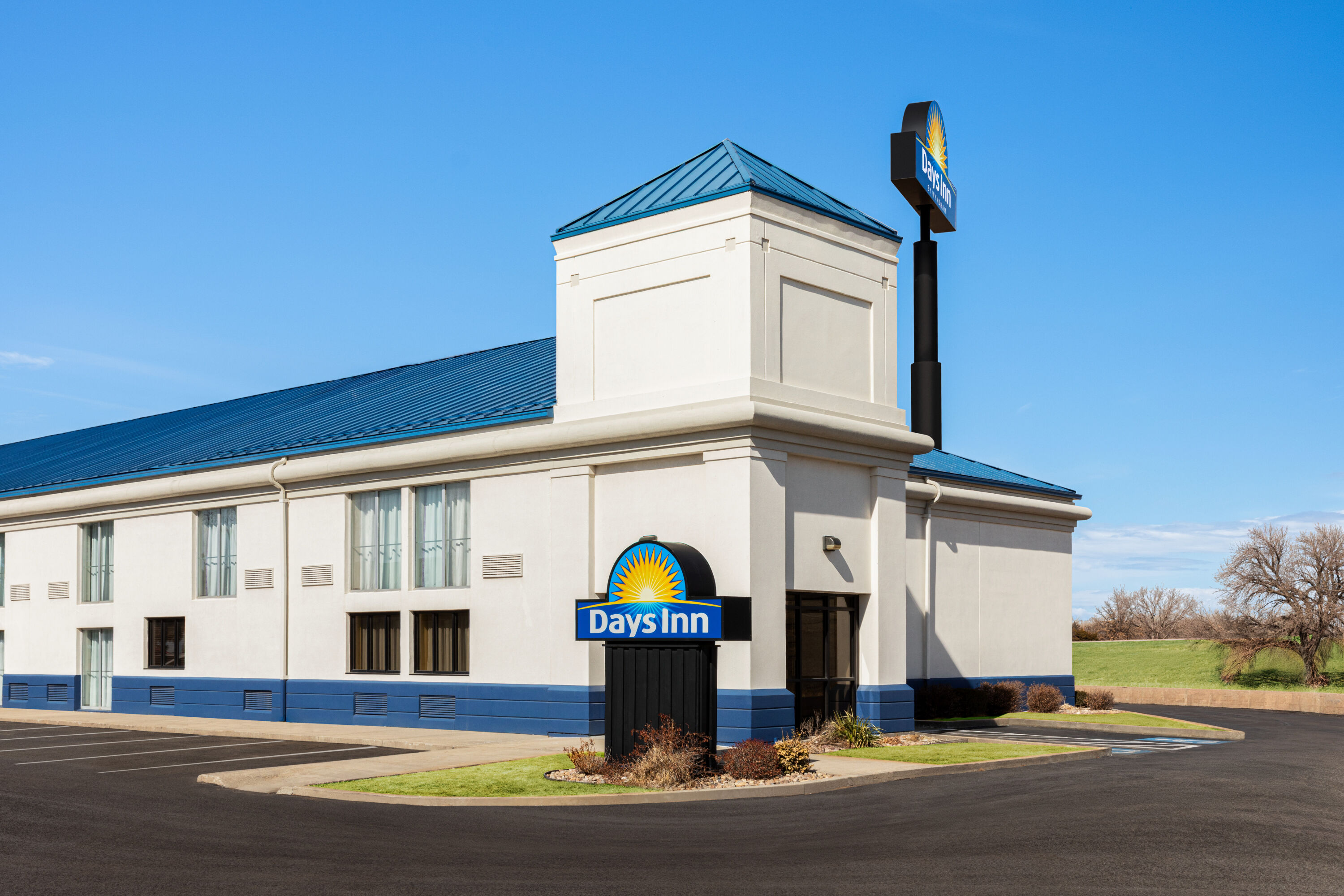 Exterior of Days Inn by Wyndham Grand Island I-80 hotel in Grand Island, Nebraska