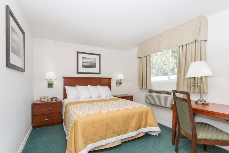 Guest room at the Days Inn Kimball in Kimball, Nebraska