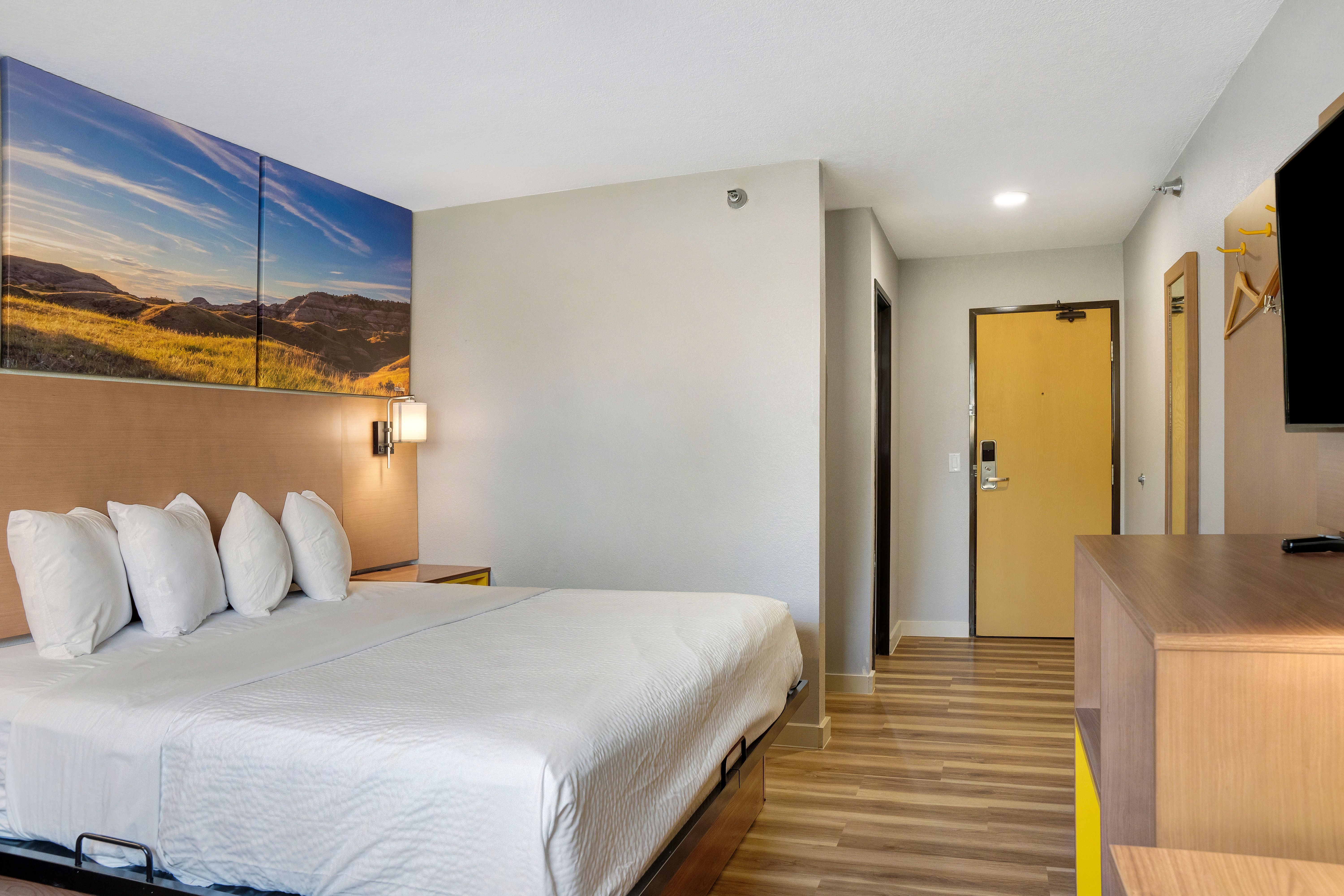 Guest room at the Days Inn by Wyndham Omaha/West Dodge in Omaha, Nebraska