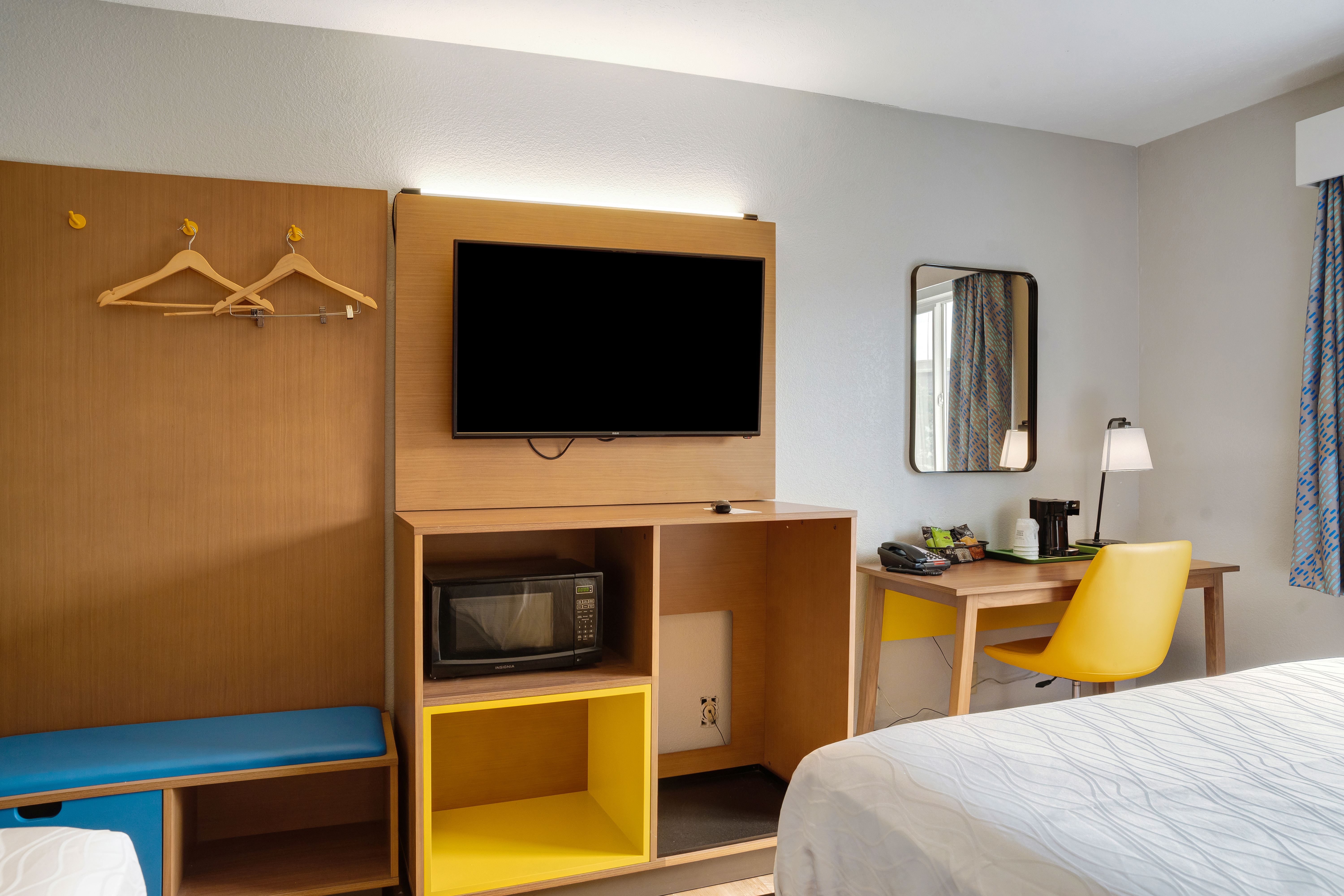 Guest room at the Days Inn by Wyndham Omaha/West Dodge in Omaha, Nebraska