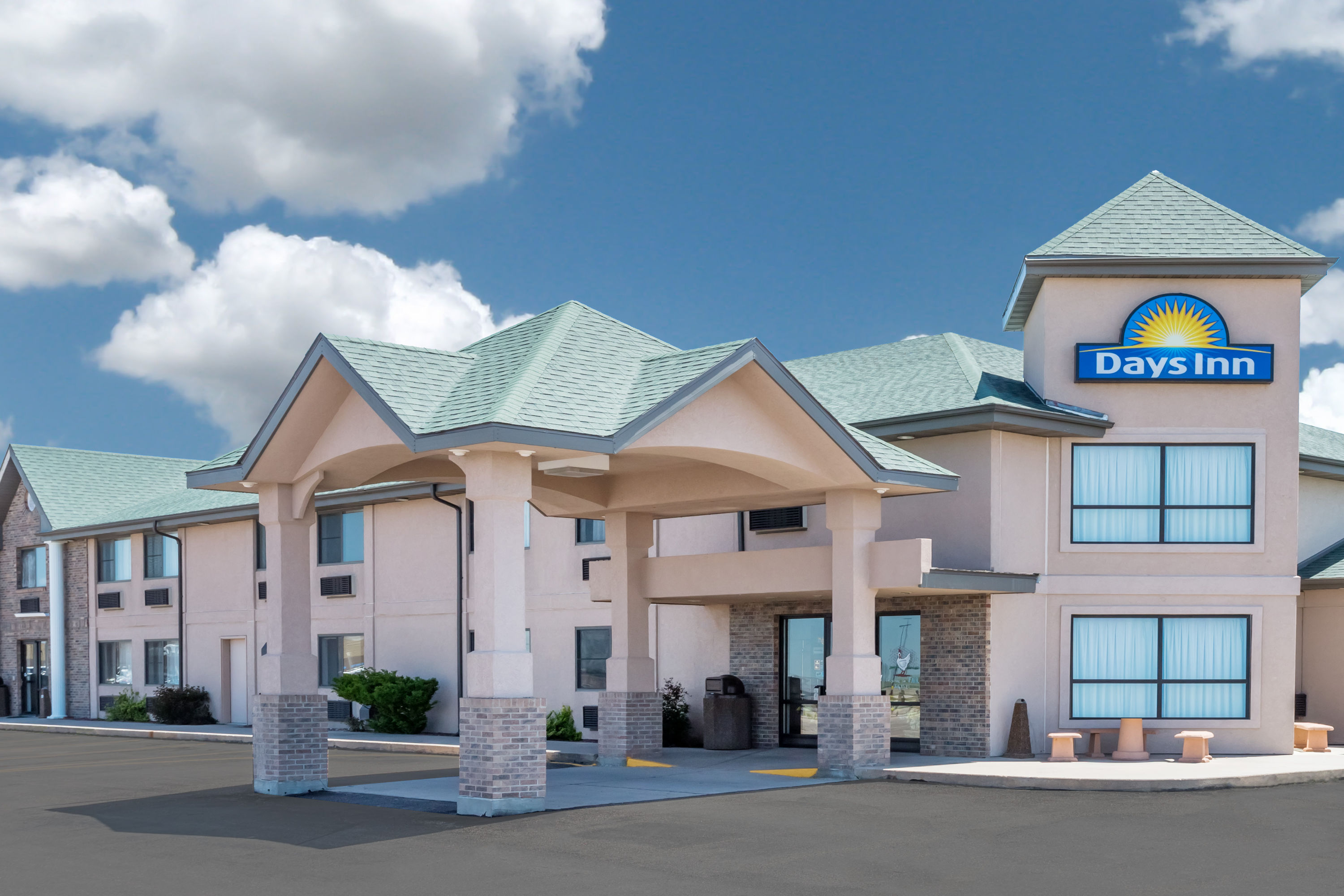 Exterior Day Image of Days Inn by Wyndham Sidney NE hotel in Sidney, Nebraska