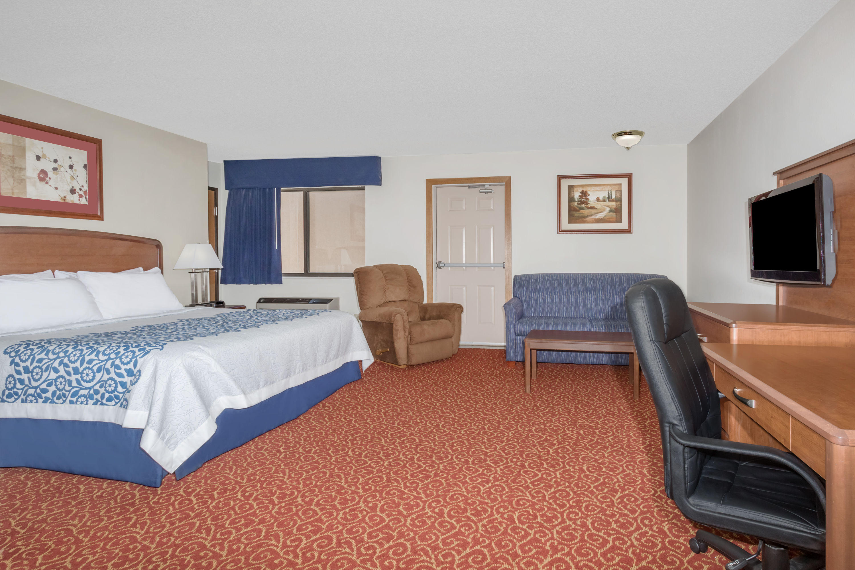Guest room at the Days Inn by Wyndham Sidney NE in Sidney, Nebraska