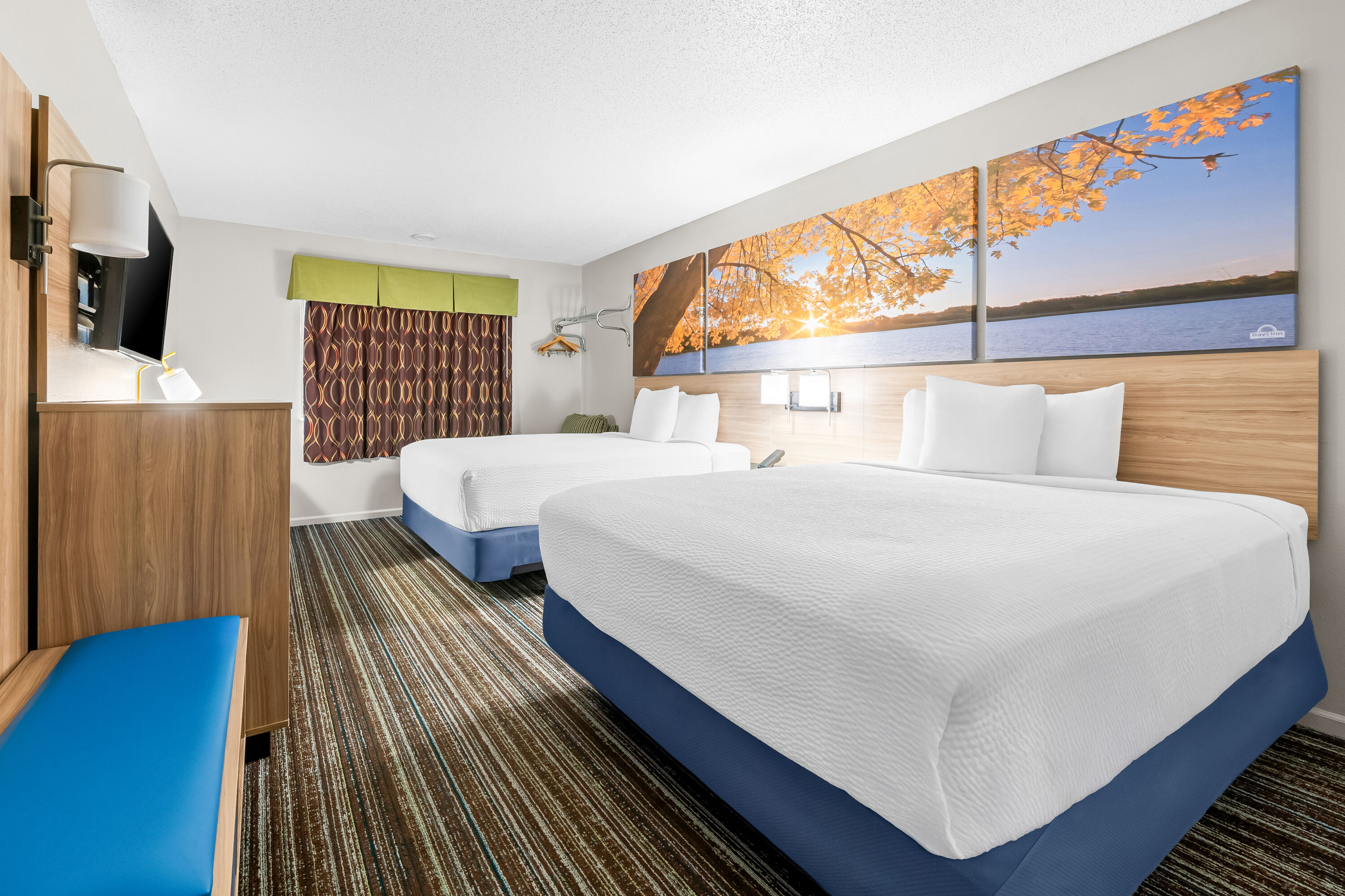 Double bed guest room at the Days Inn by Wyndham York in York, Nebraska