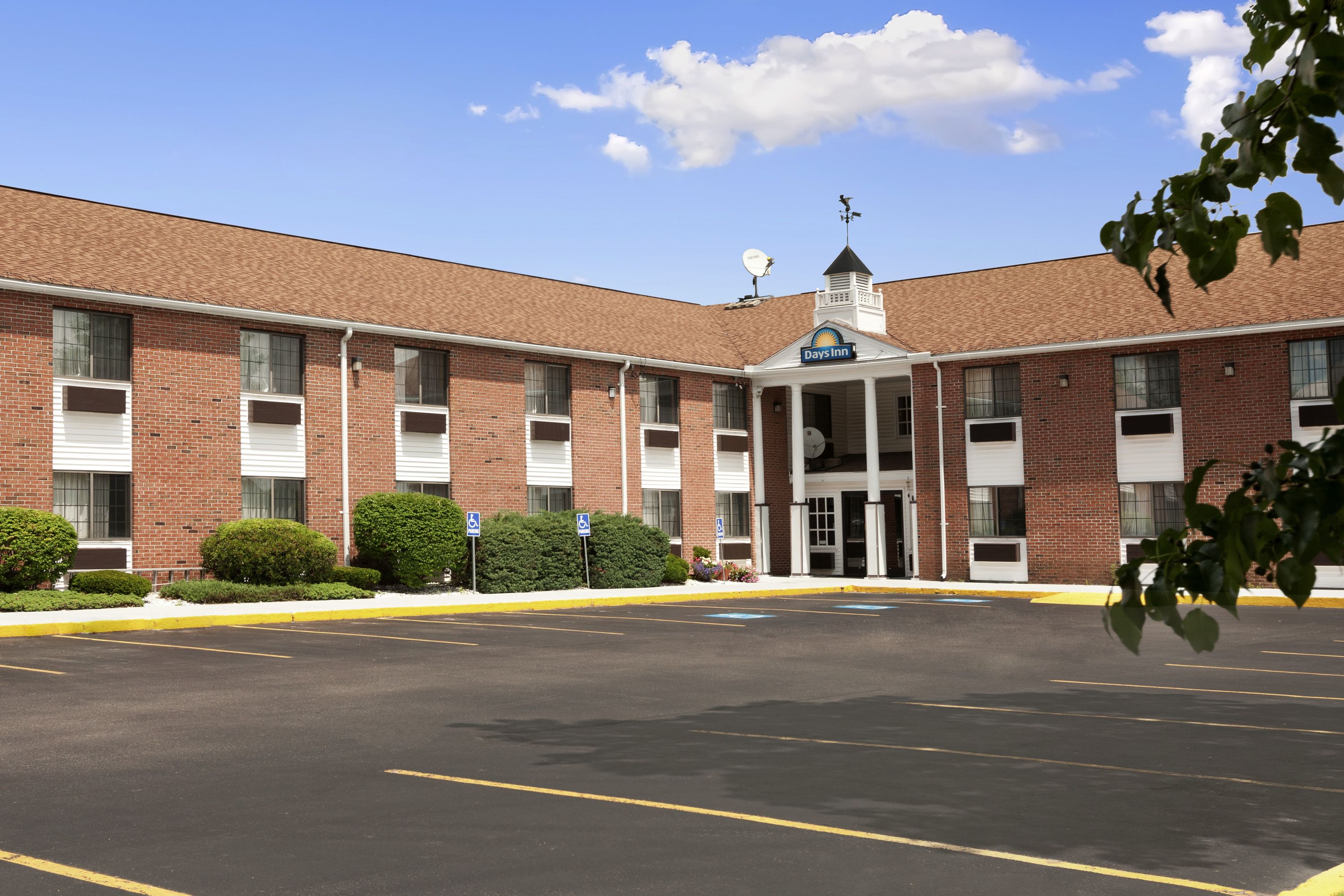 Days Inn by Wyndham Keene NH Keene, NH Hotels