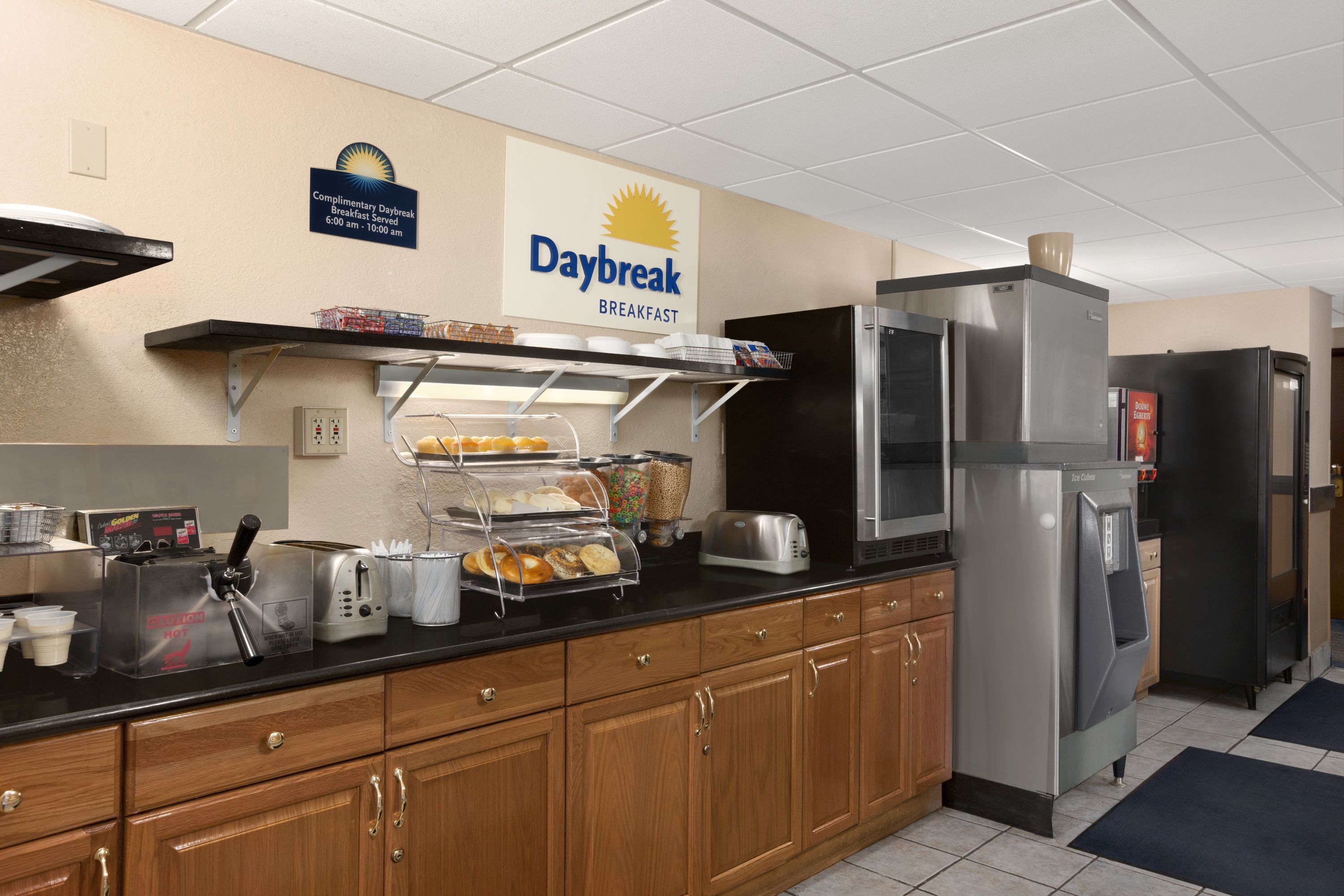 Days Inn by Wyndham Keene NH restaurant in Keene, New Hampshire