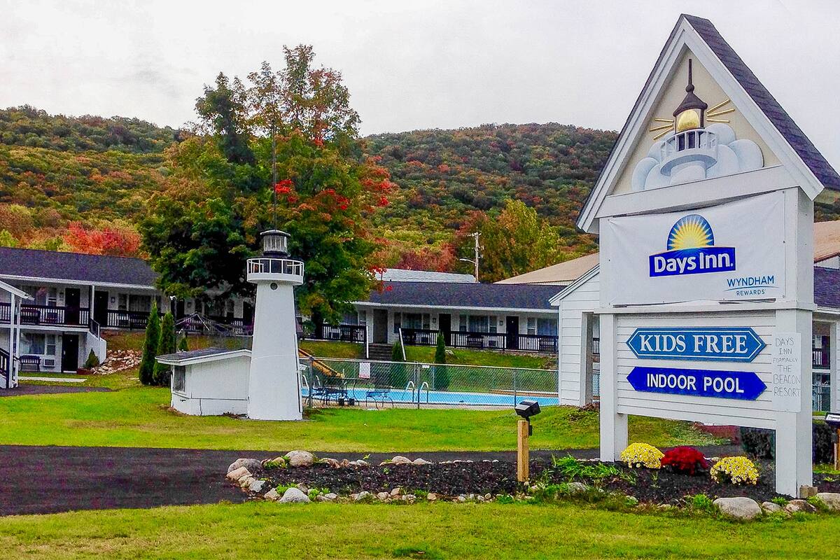 Days Inn By Wyndham Lincoln Hotels Nh 03251 4128 Exterior Of Days Inn By Wyndham Lincoln Hotel In New Hampshire