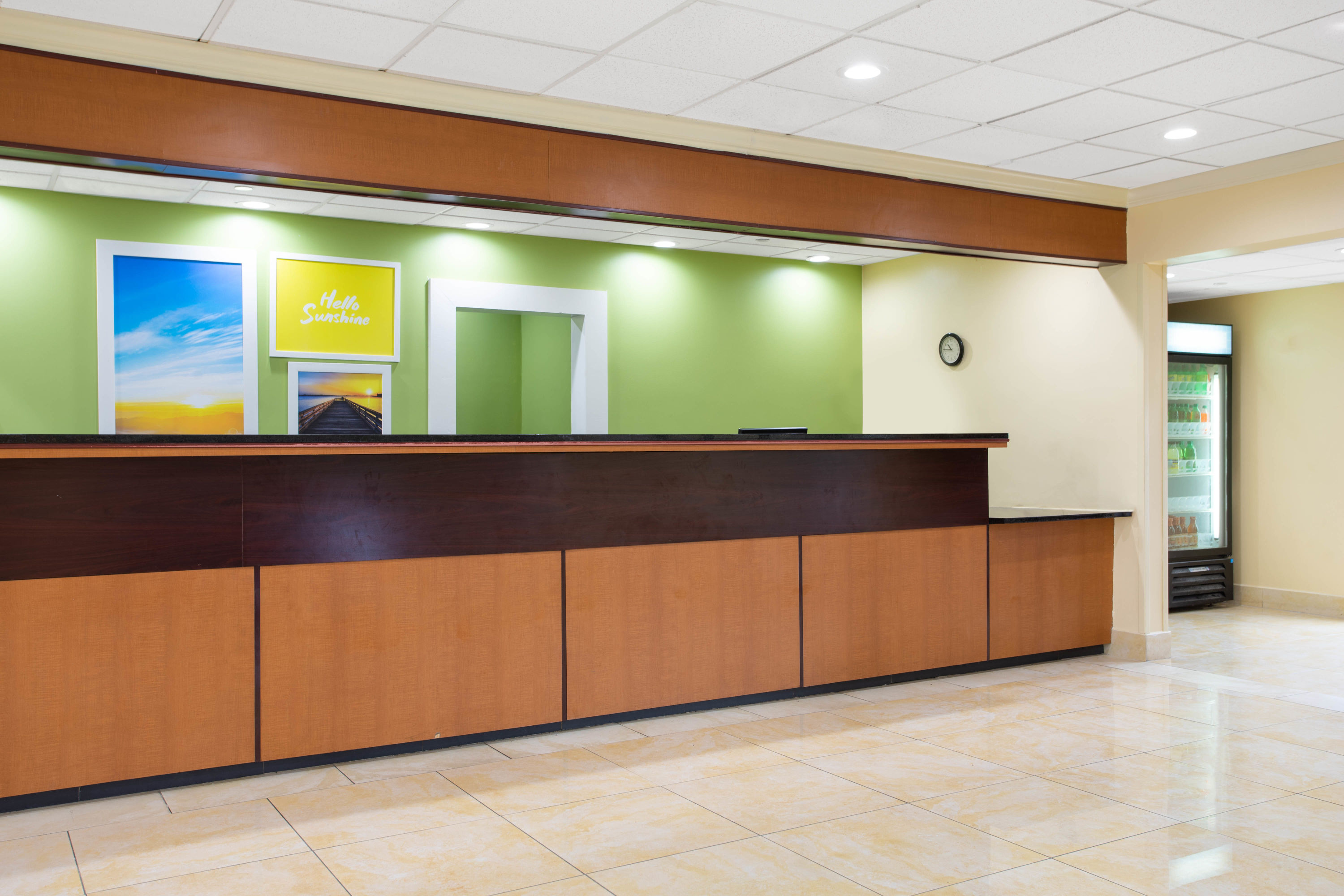 Days Inn by Wyndham Absecon Atlantic City Area reception in Absecon, New Jersey